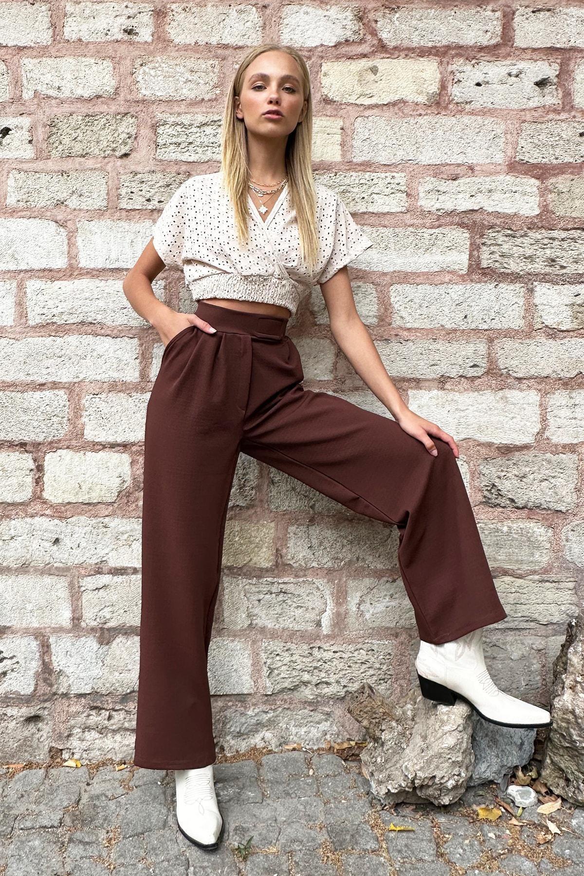 Brown Double Pockets Pleated Palazzo Pants, , large image number 1