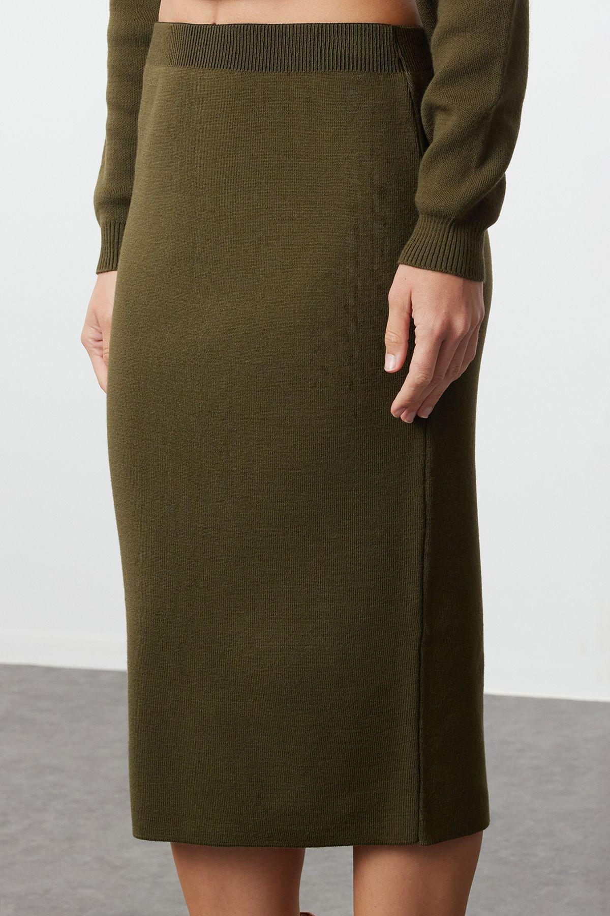 تنورة مُحاكة متوسطة الطول بقصة بينسل، كاكي, Khaki, large image number 3