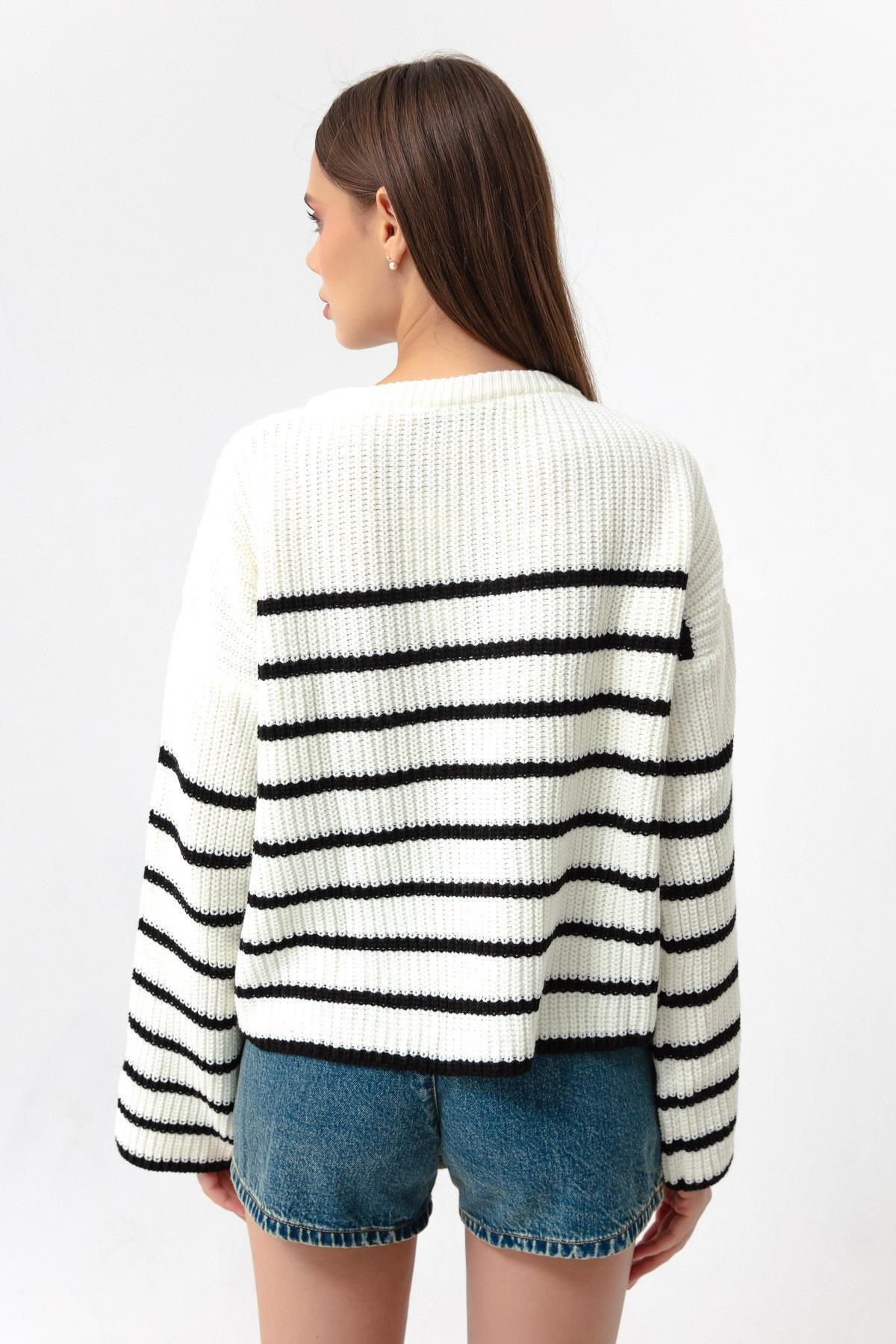 Lafaba - White Striped Gold Button Detailed Knitwear Sweater