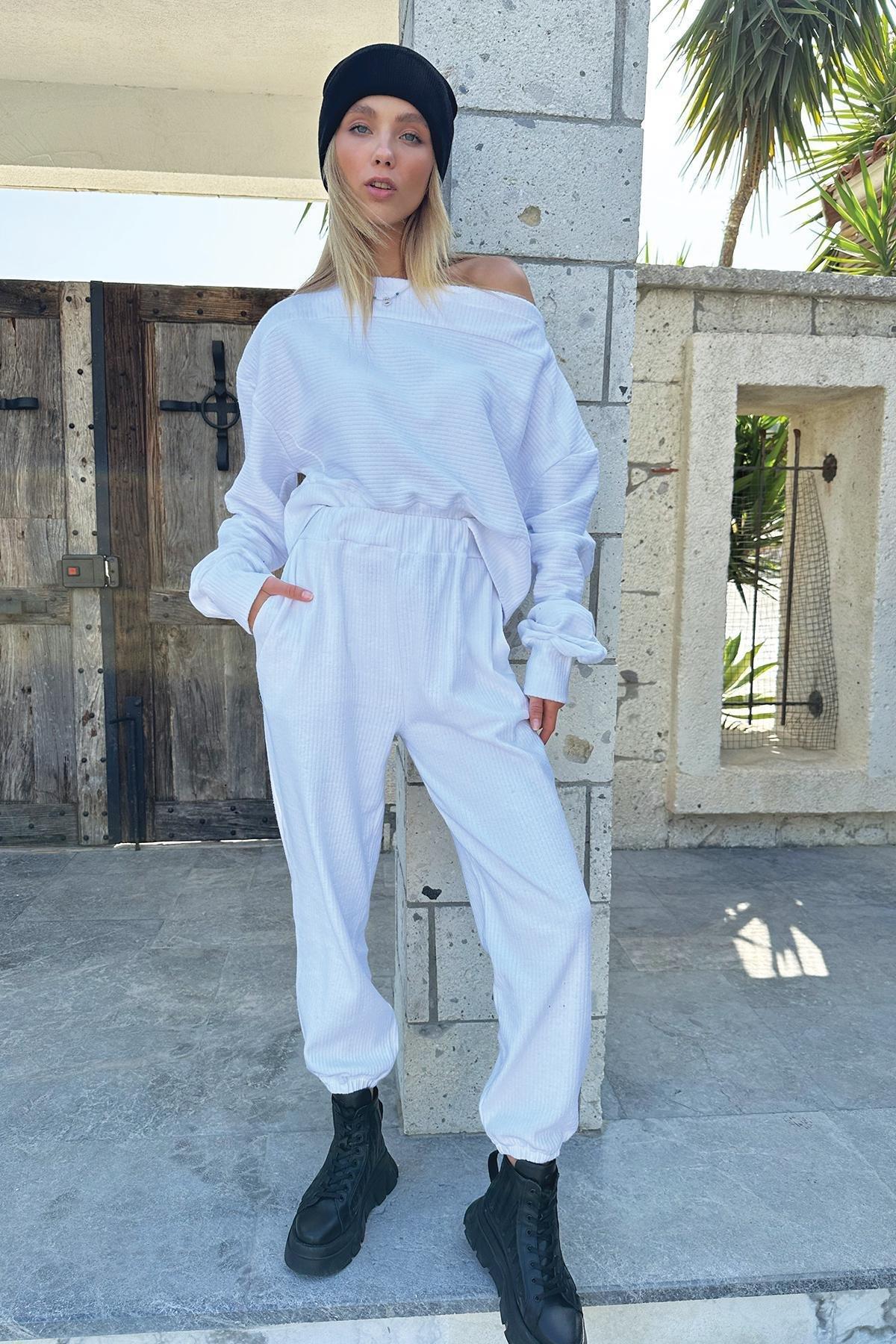White Double Pocket Jogging Textured Trousers, , large image number 1