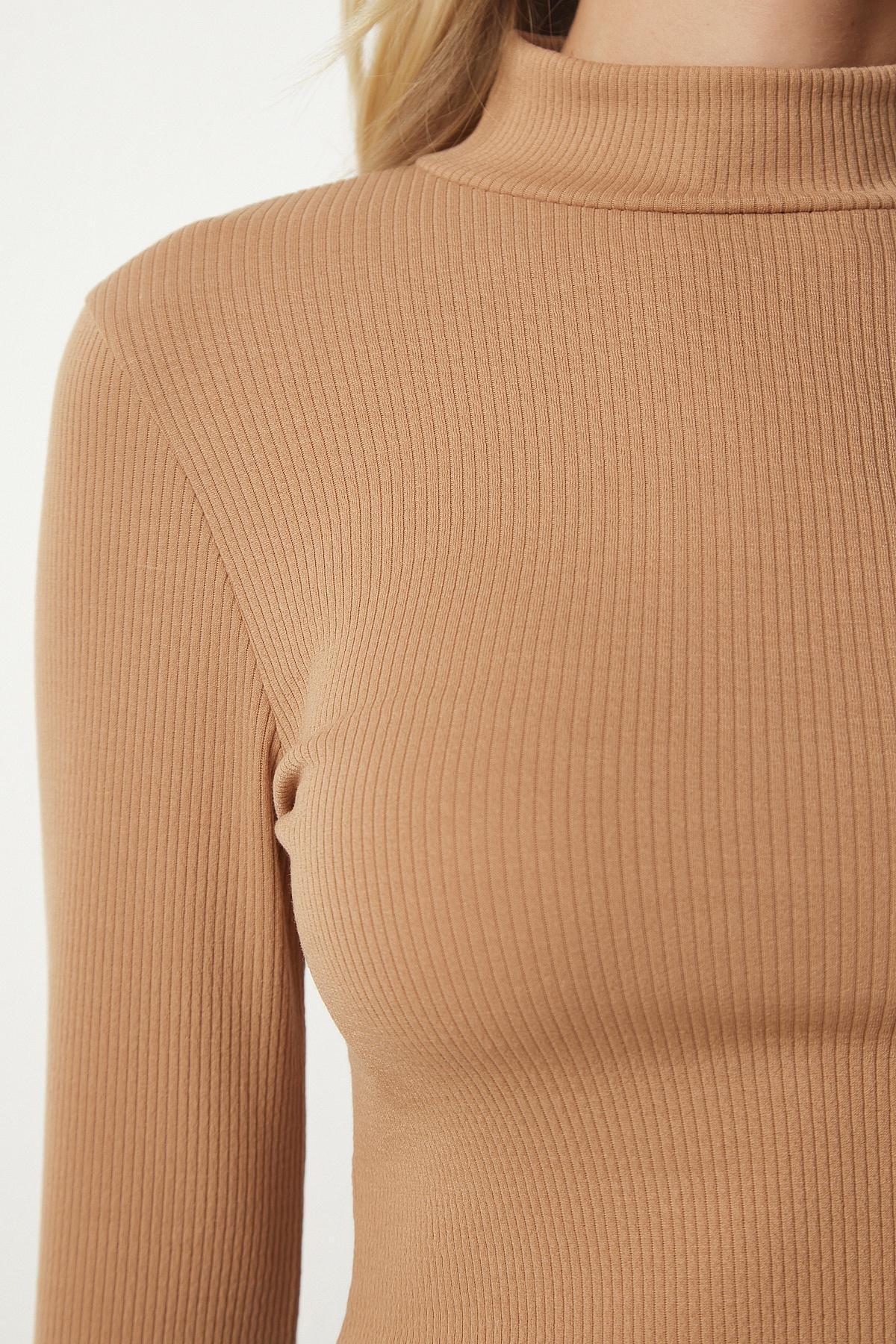 Beige Standing Collar Crop Blouse, , large image number 4