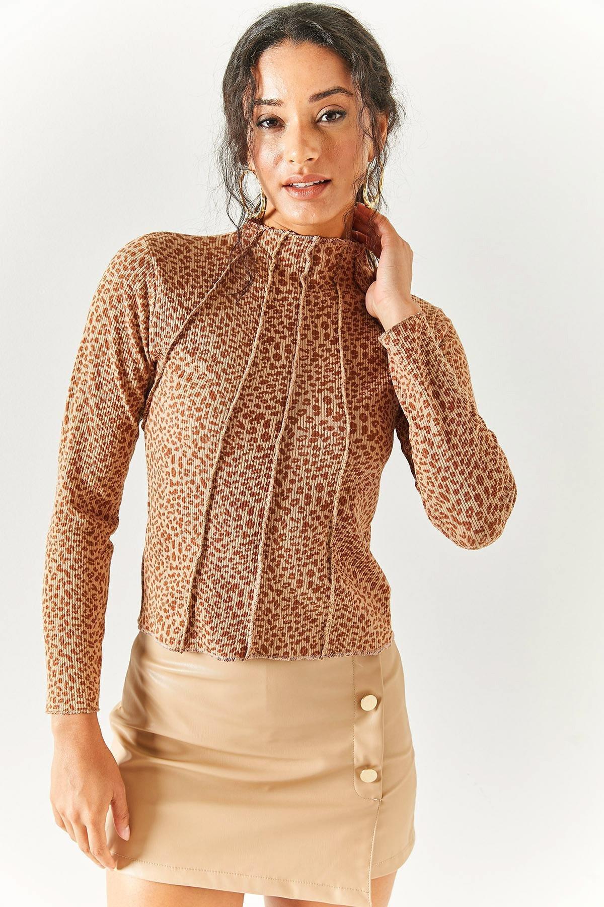 Olalook - Brown High Neck Crop Blouse