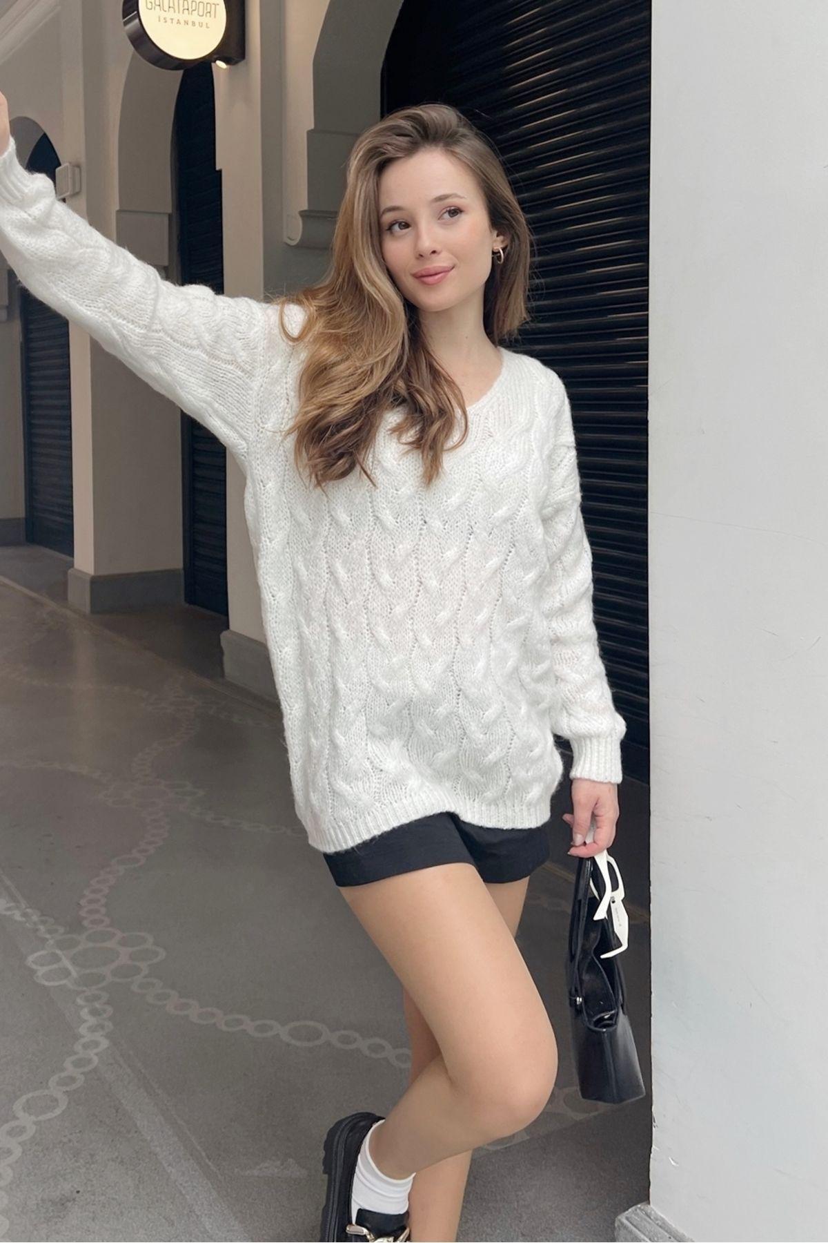 White Knitted Pattern Sweater, White, large image number 0