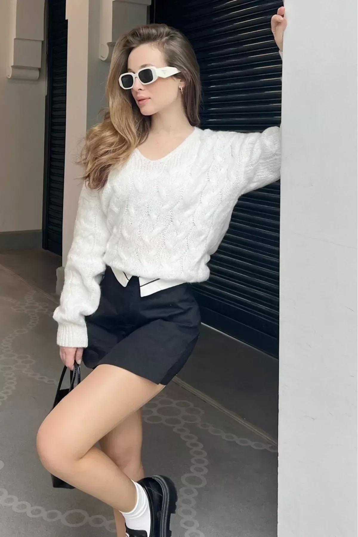White Knitted Pattern Sweater, White, large image number 1