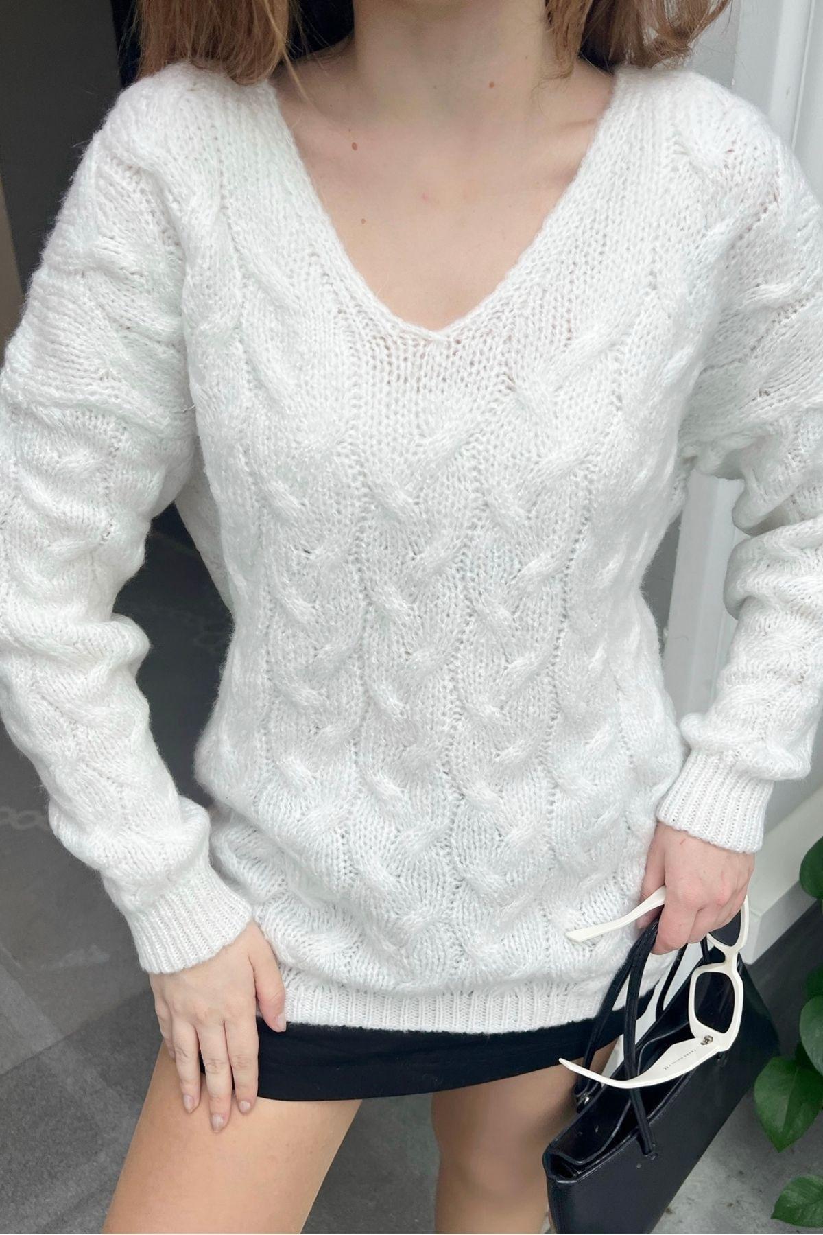 White Knitted Pattern Sweater, White, large image number 3