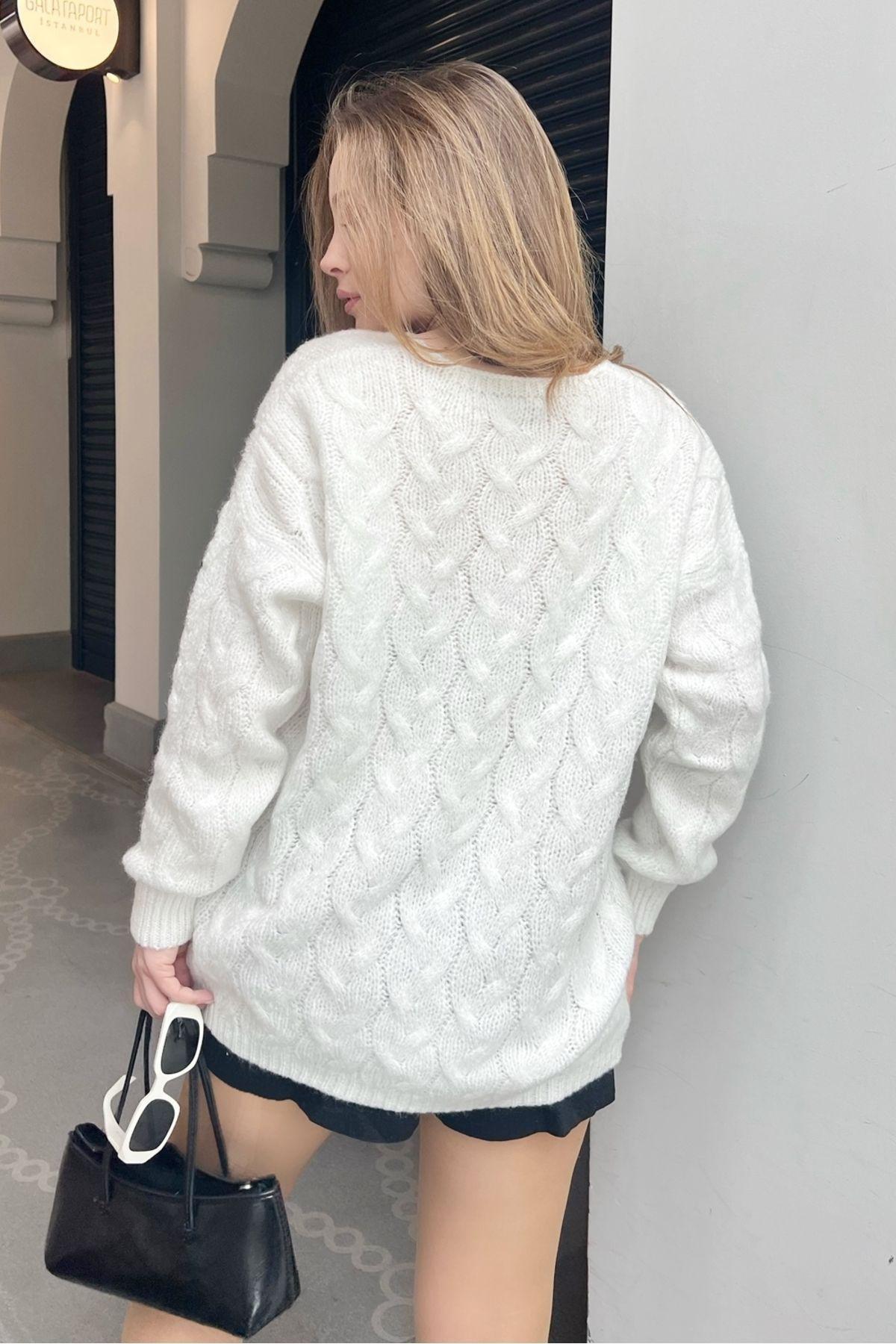 White Knitted Pattern Sweater, White, large image number 4