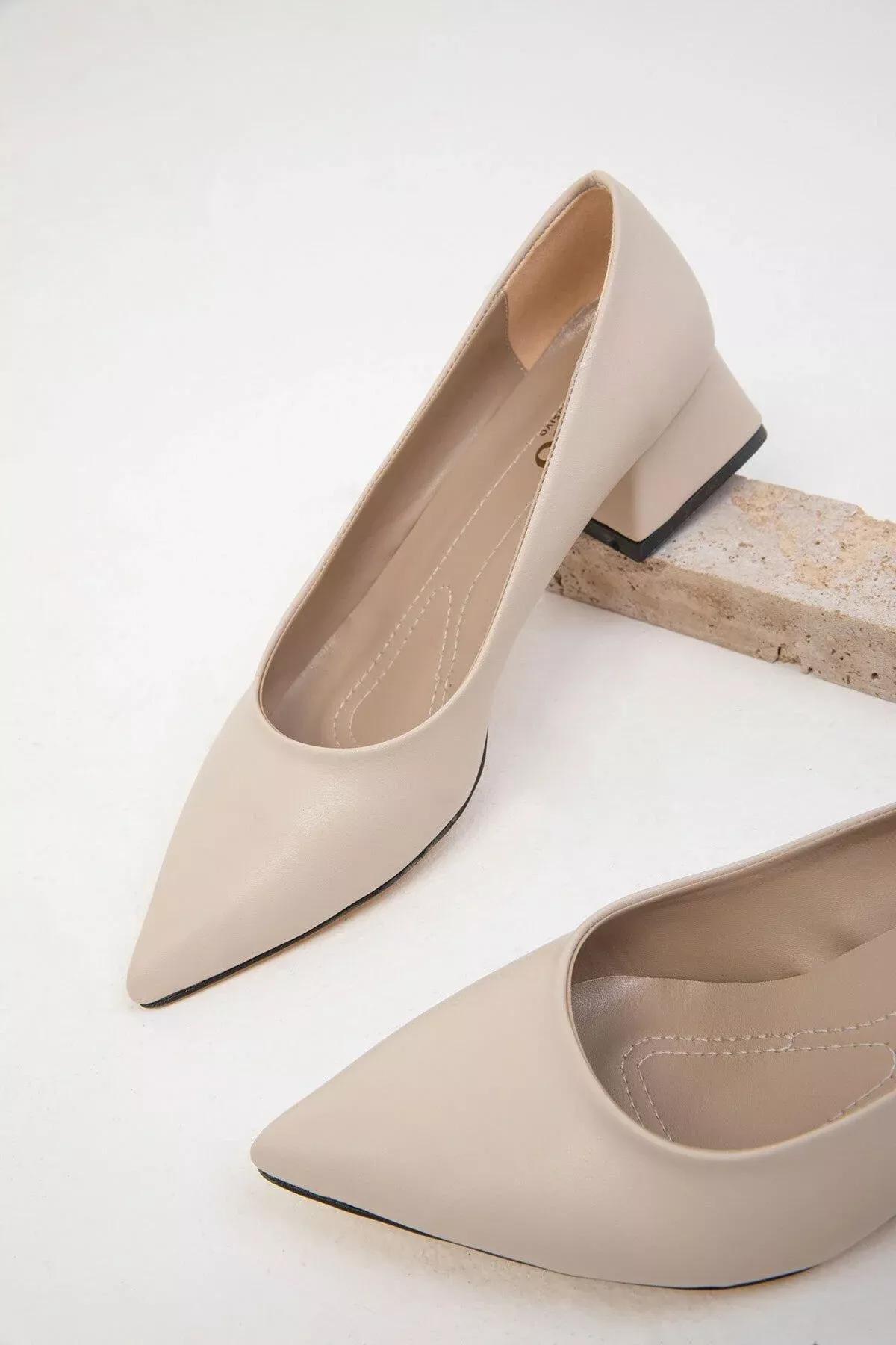 Beige Classic Heeled Shoes, Beige, large image number 3