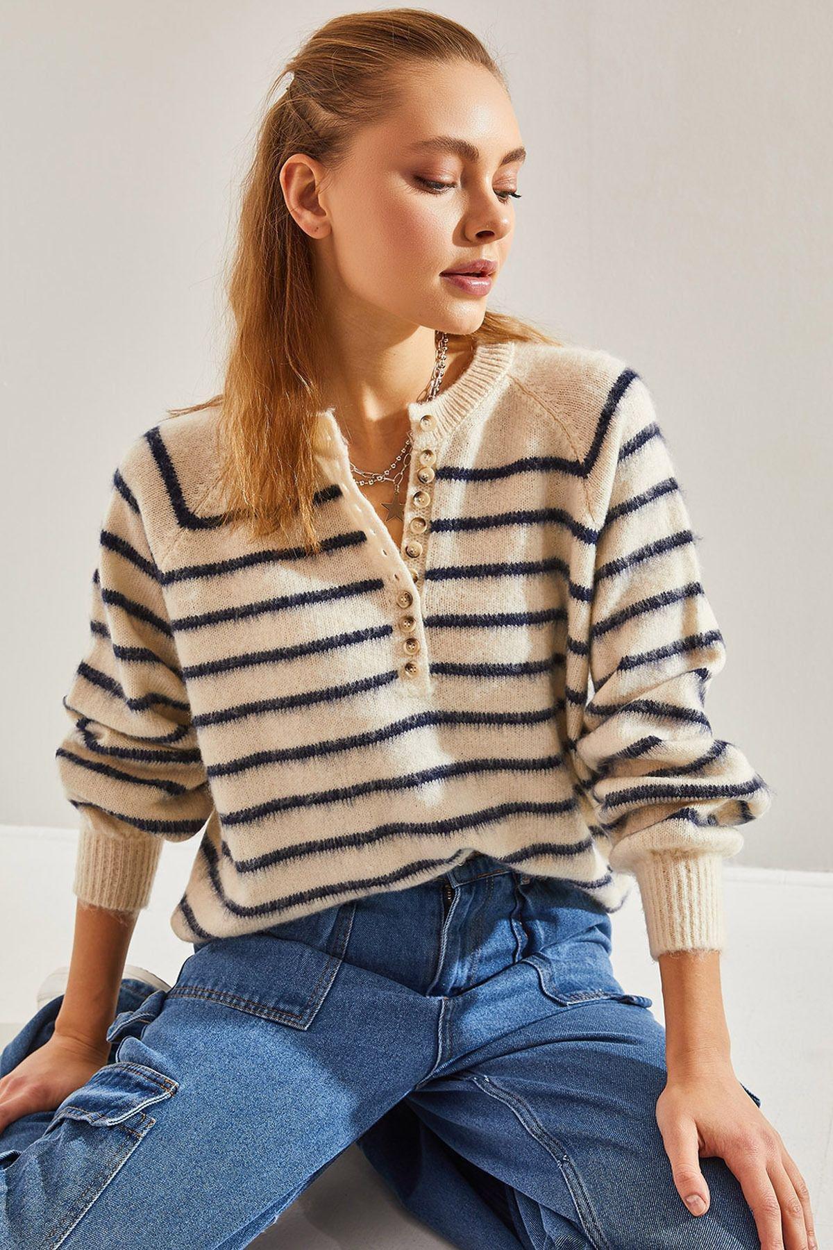 Multicolour Raised Striped Knitted Sweater, Ecru-Navy Blue, large image number 2