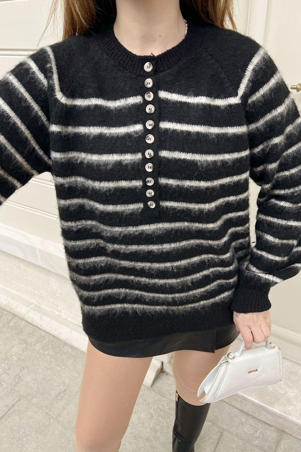 Multicolour Charmed Striped Knitted Sweater, BLACK WHITE, large image number 1