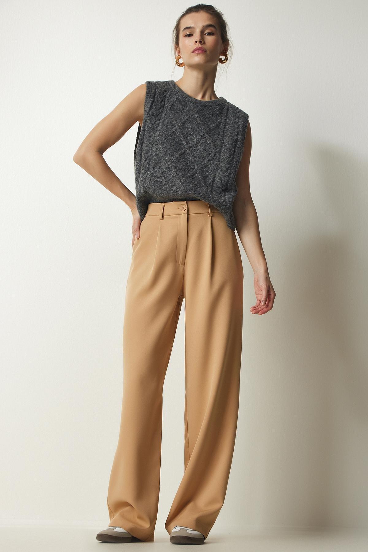Happiness Istanbul - Beige Pleated Woven Trousers