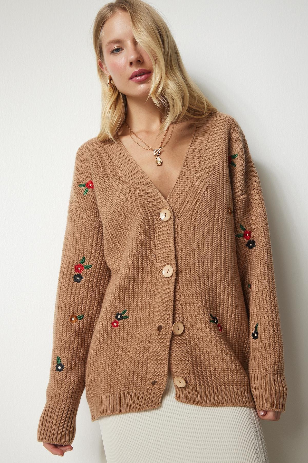 Beige Floral Embroidered Buttons Knitwear Cardigan, C101_1451, large image number 0