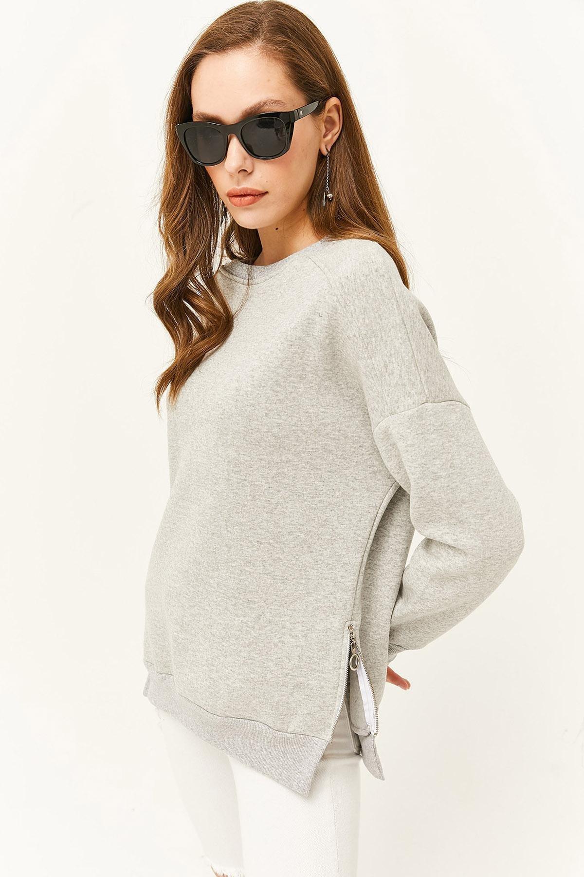 Olalook - Grey High Neck Raised Sweater