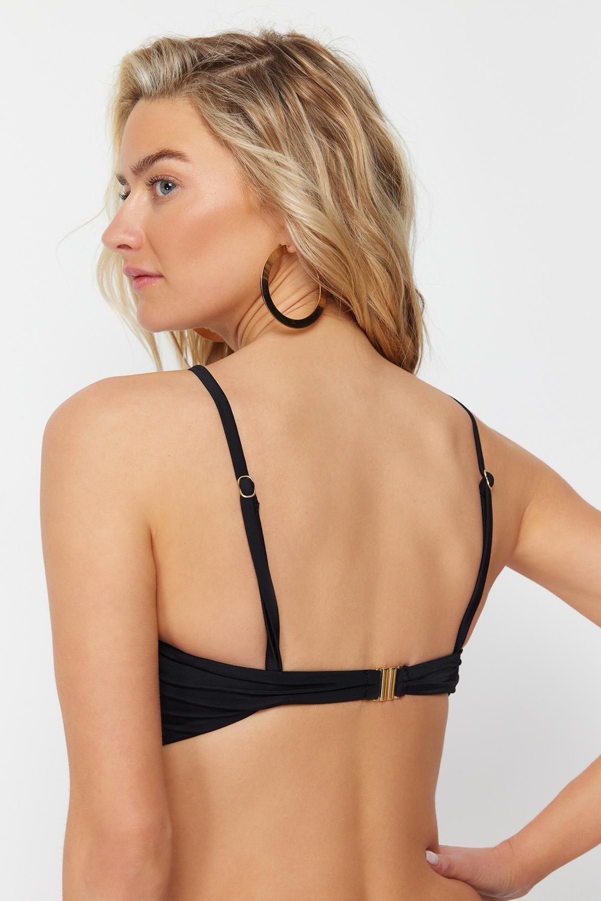 Trendyol - Black Strapless Accessorized Bikini Top
