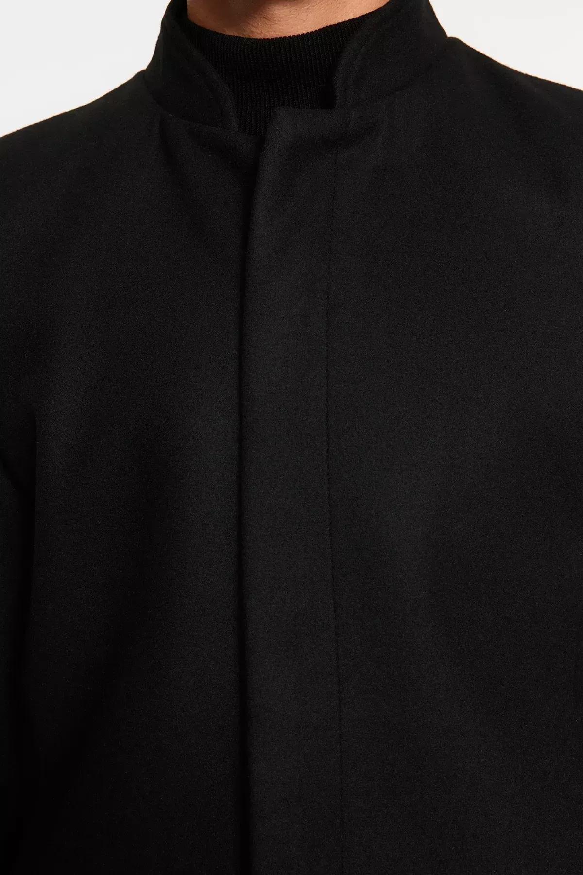 Black Collar Stamped Coat., , large image number 4