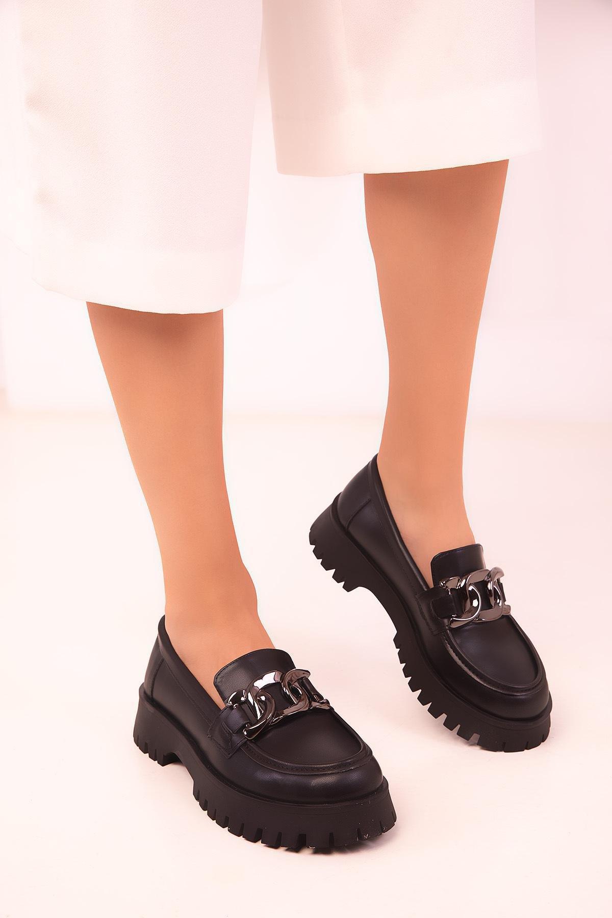 Black Chain Details Casual Loafer, BLACK, large image number 1