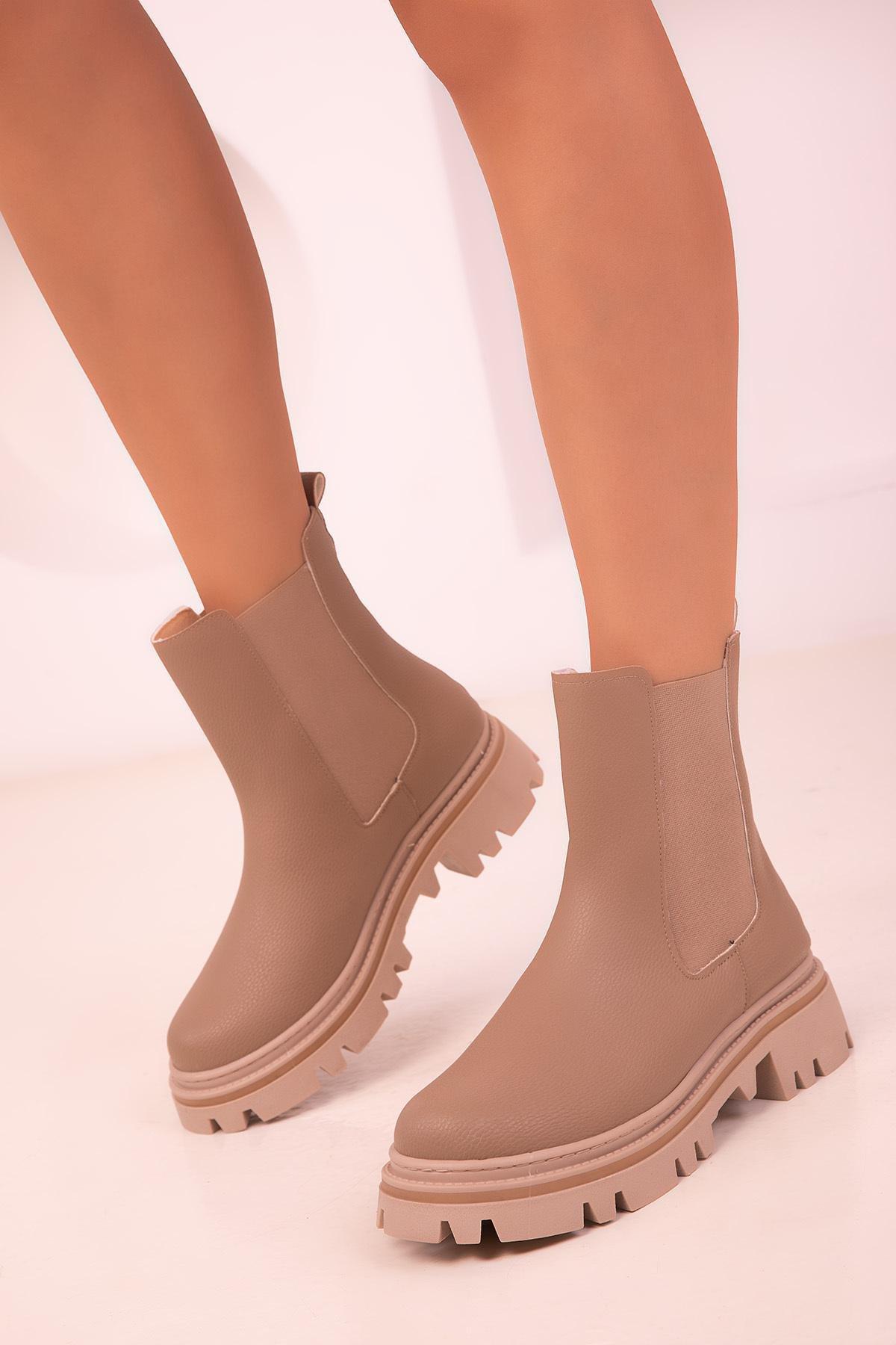 SOHO - Beige Low Heel Ankle Boots