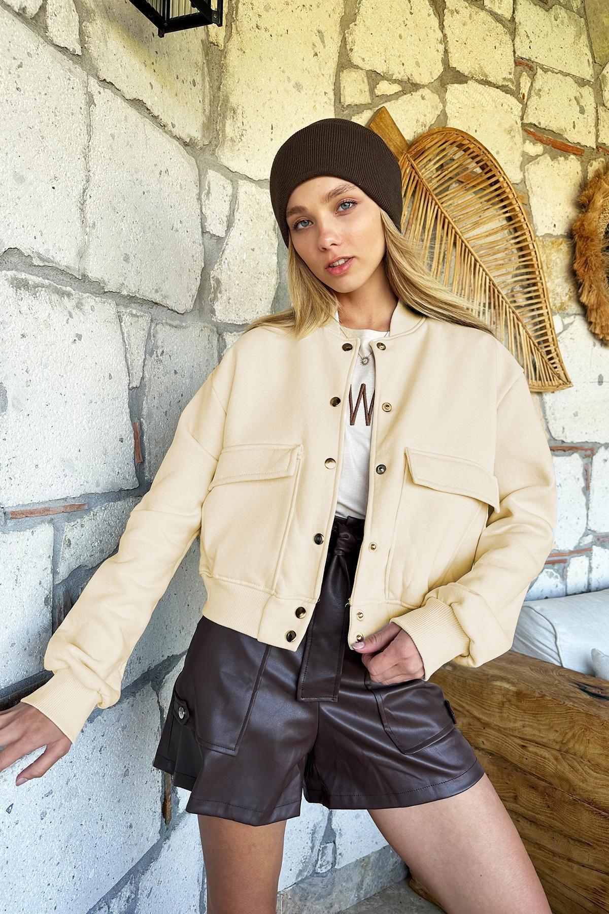 Beige Snap Closure Crop Jacket, , large image number 2