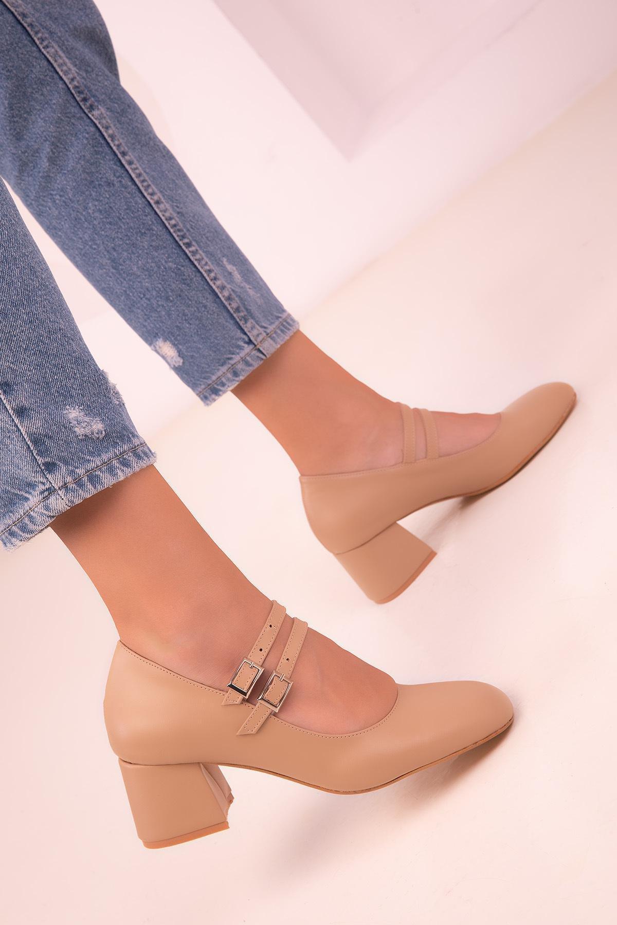 Beige Classic Heeled Shoes, , large image number 3