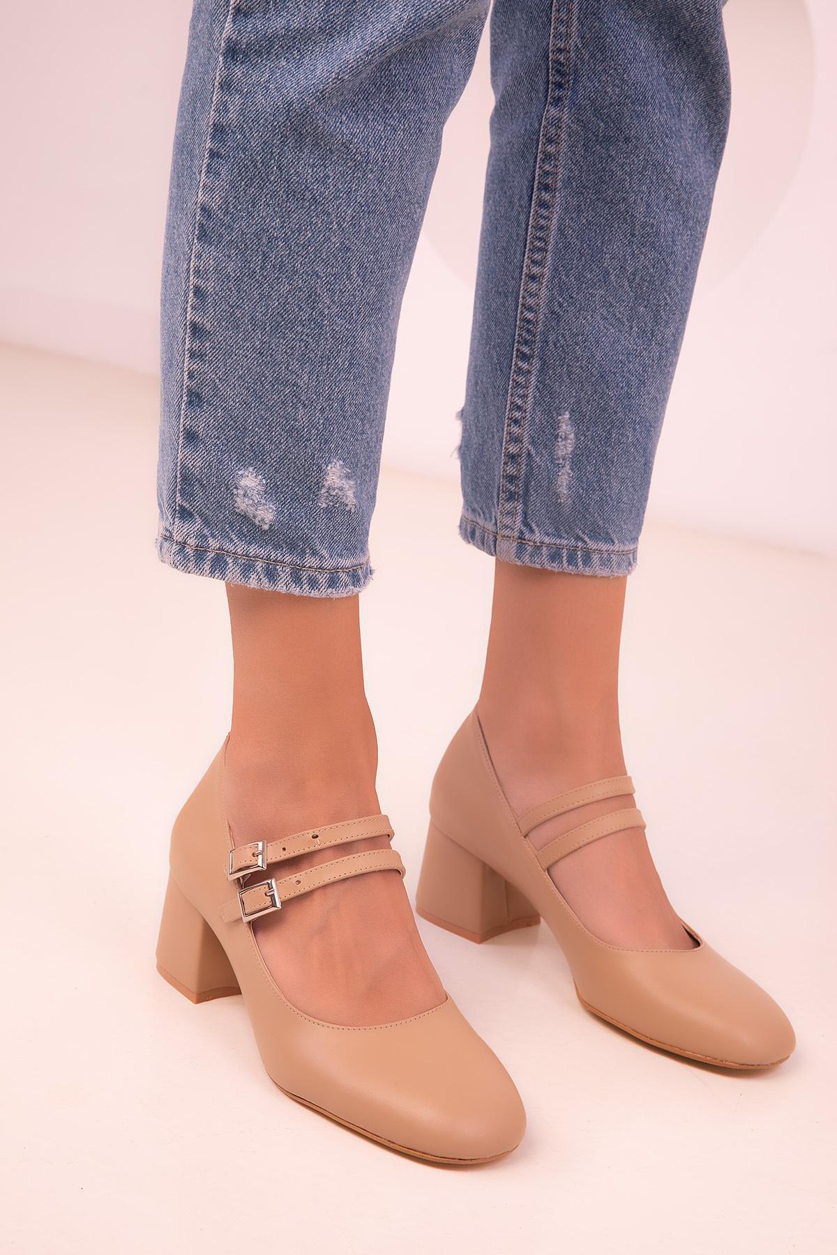Beige Classic Heeled Shoes, , large image number 4