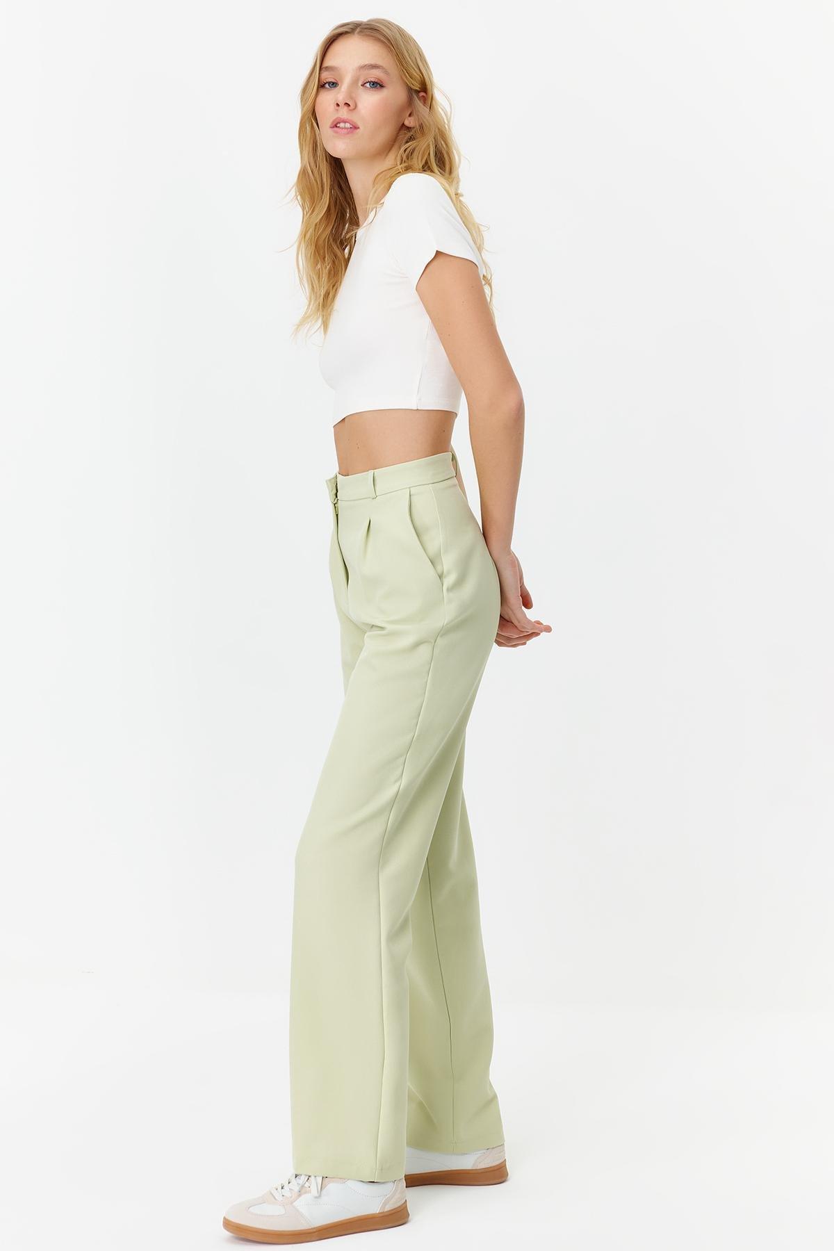 green Straight Cut Pleated Woven Trousers, , large image number 2
