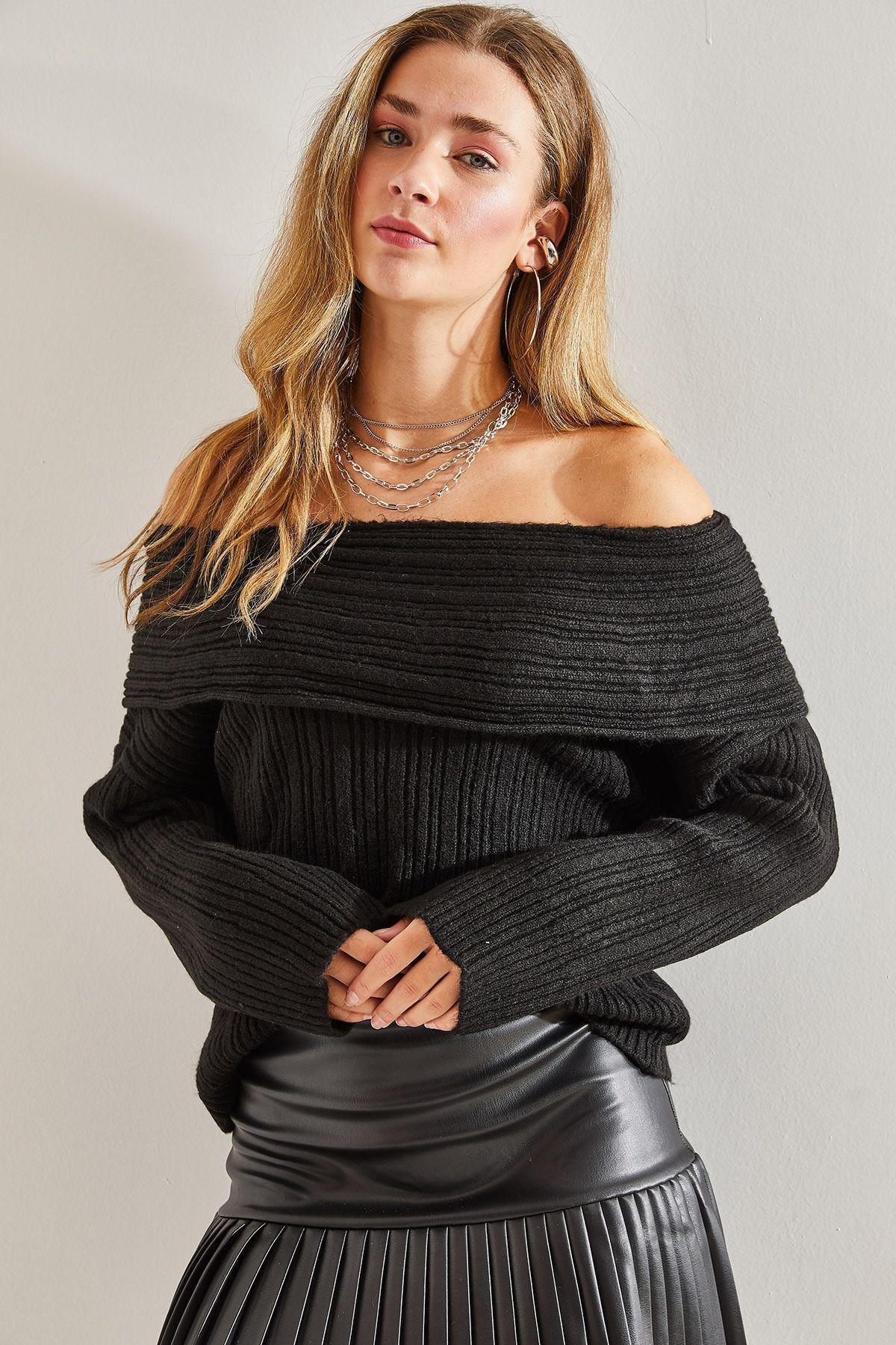 Black Ruffled Collared Sweater, BLACK, large image number 1