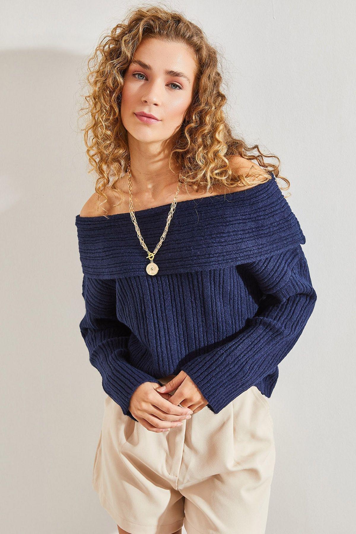 Navy Pleated Collared Sweater, Navy blue, large image number 0