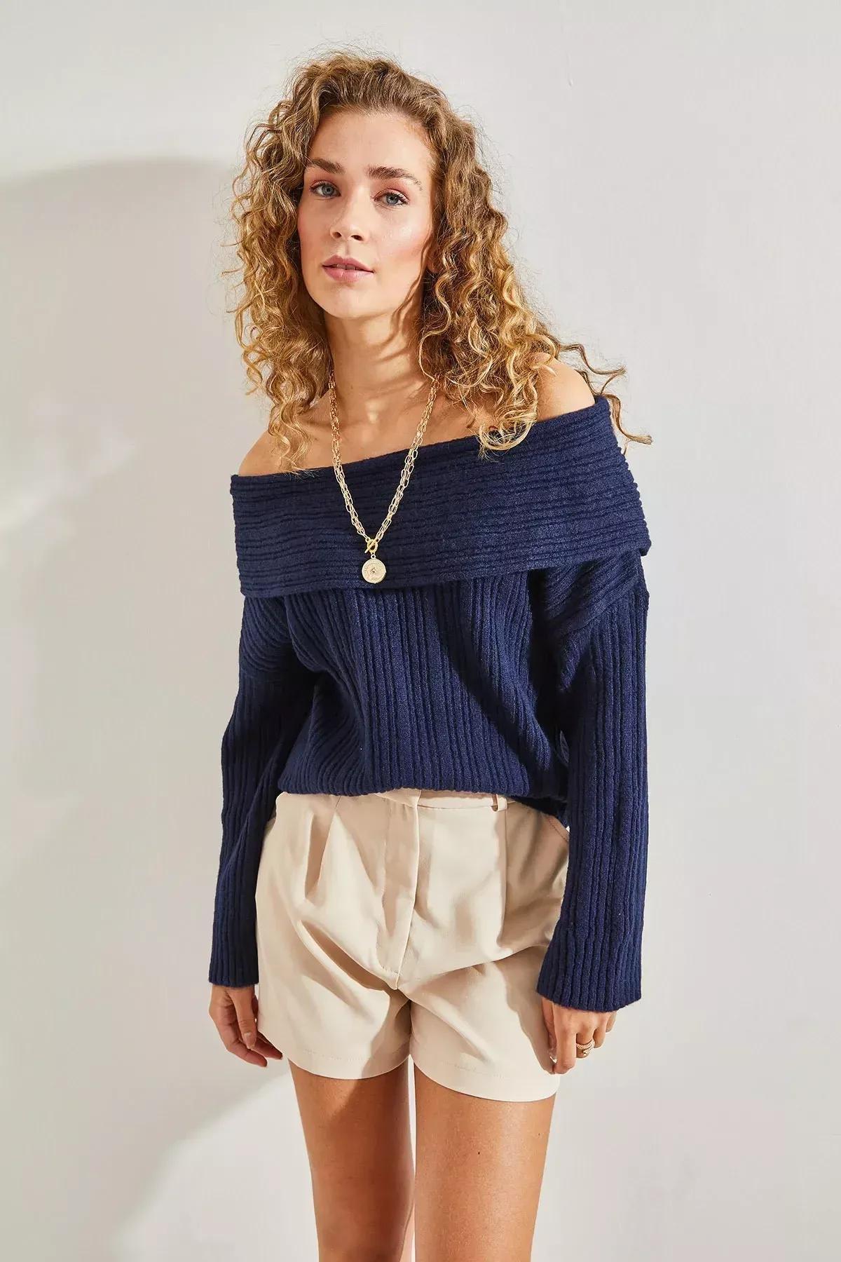 Navy Pleated Collared Sweater, Navy blue, large image number 1