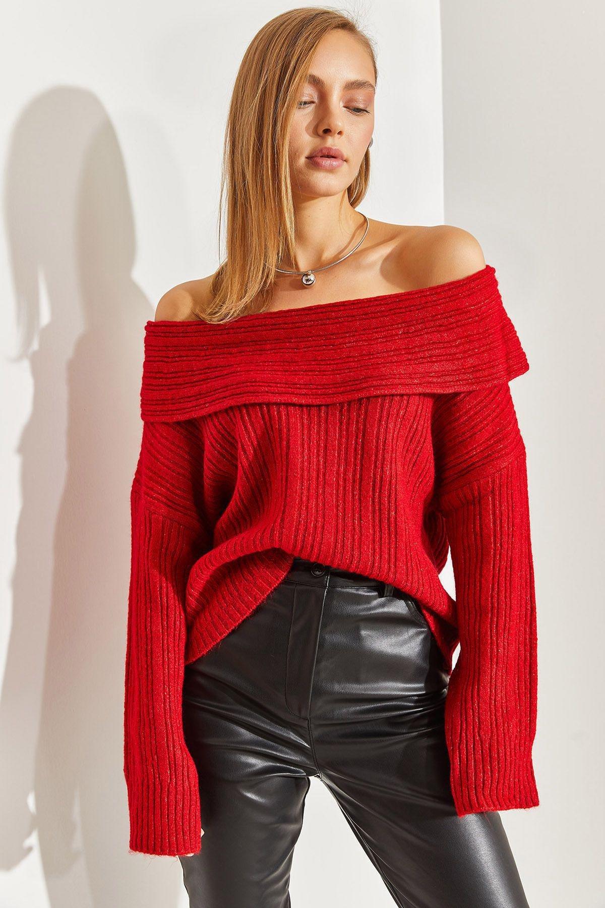 Red Pleated Collared Sweater, Red, large image number 1