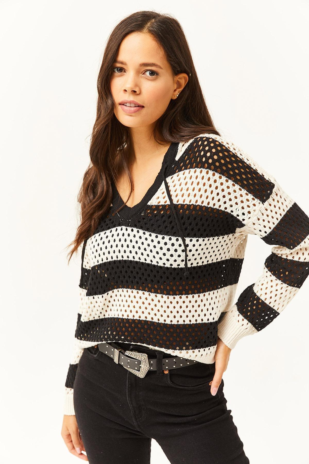 Black V-Neck Striped Knitwear Blouse, , large image number 3