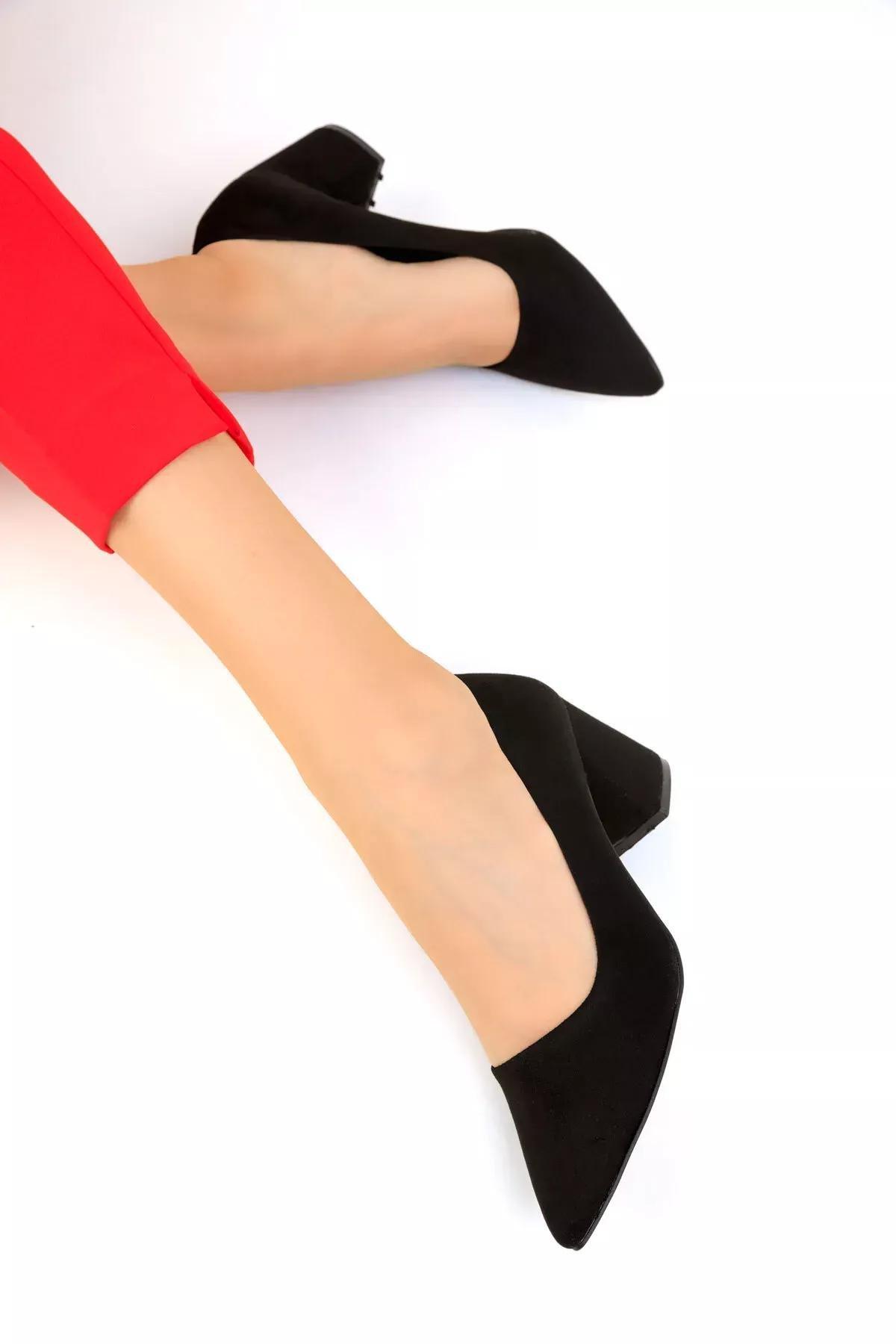 Black Suede Classic Heeled Shoes, , large image number 2