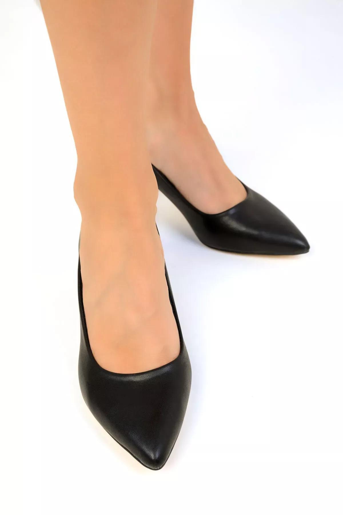 Black Classic Heeled Shoes, BLACK, large image number 3
