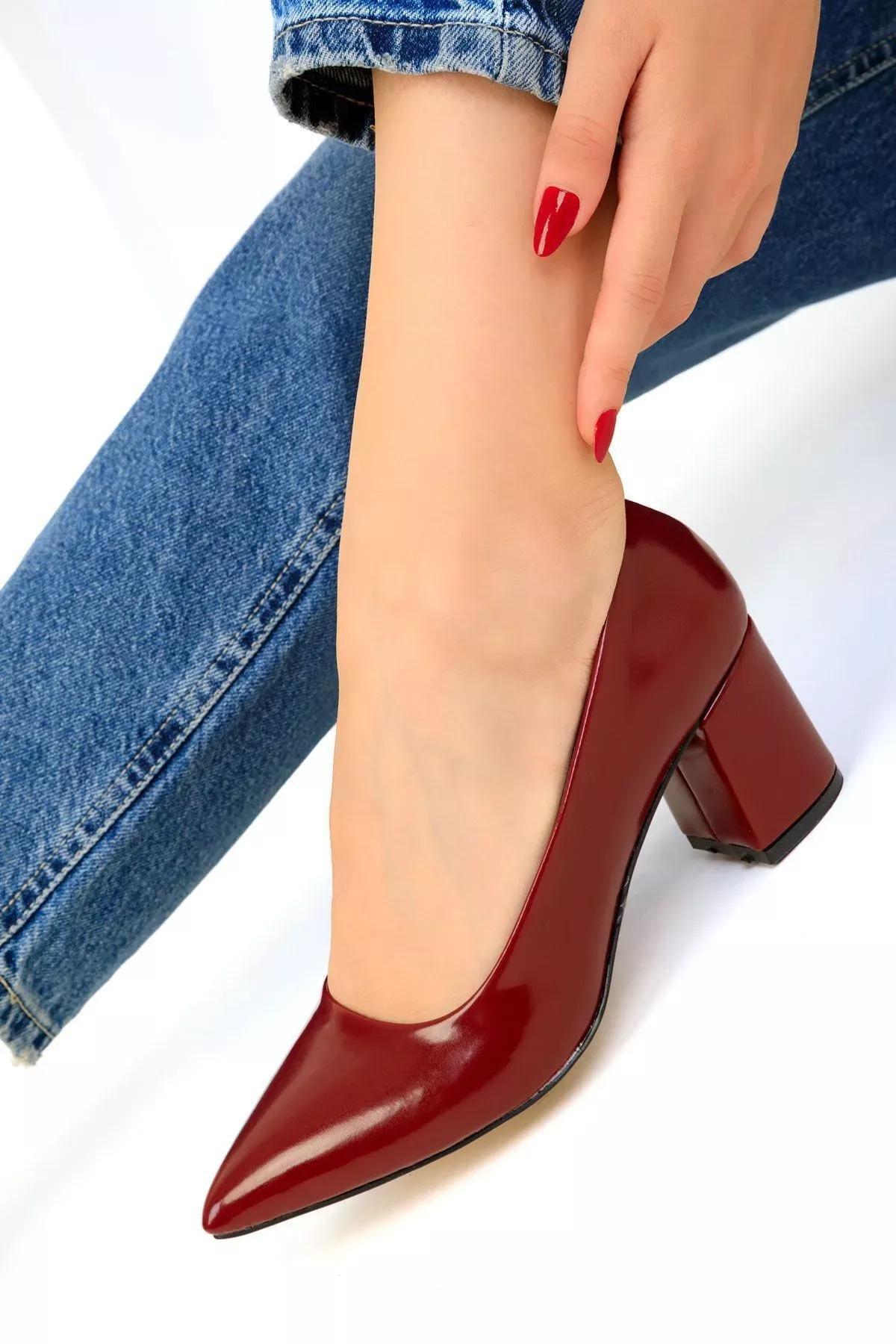 Red Patent Classic Heels, C101_3143, large image number 4