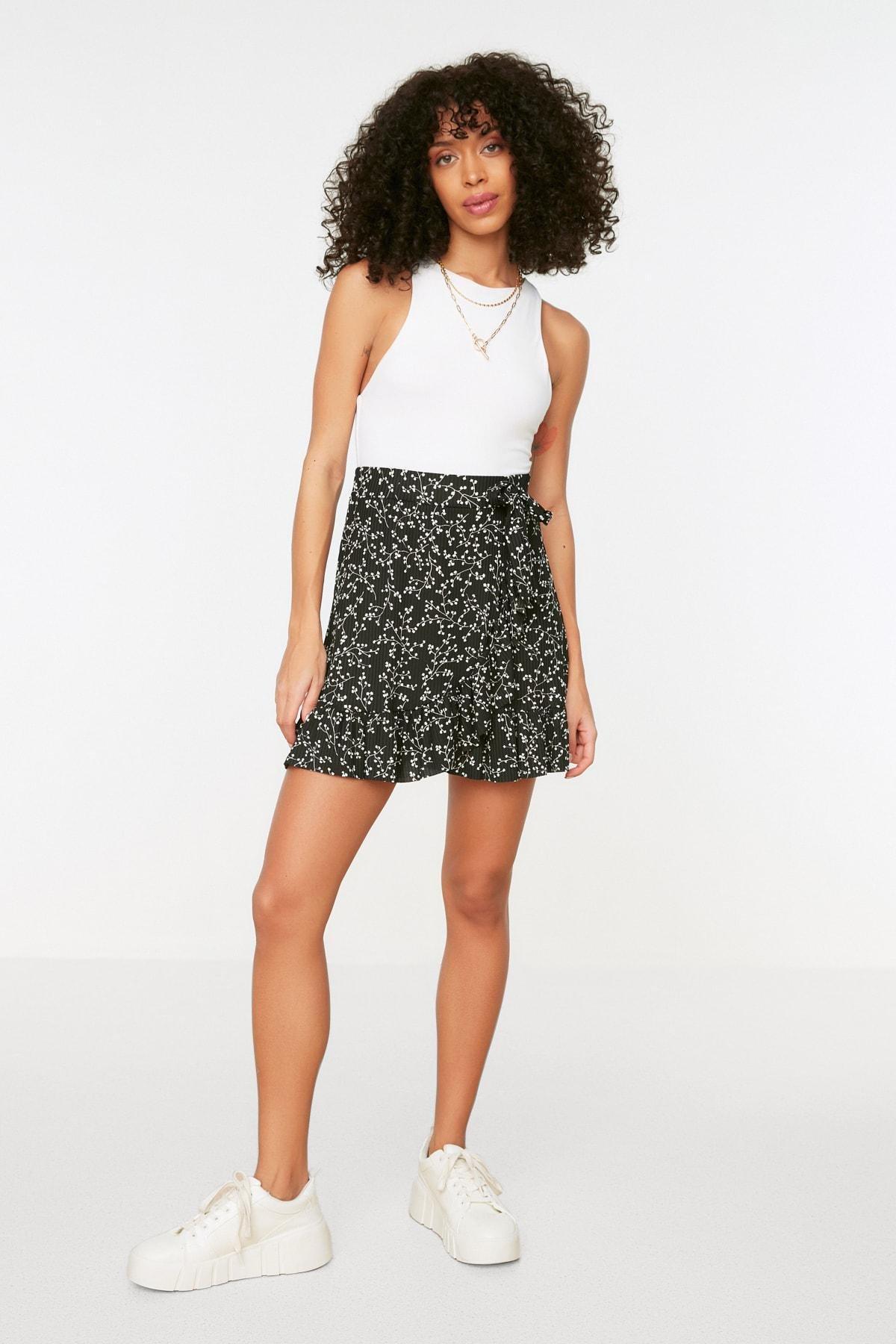 Black Floral Ruffle Hem Mini Skirt, , large image number 7