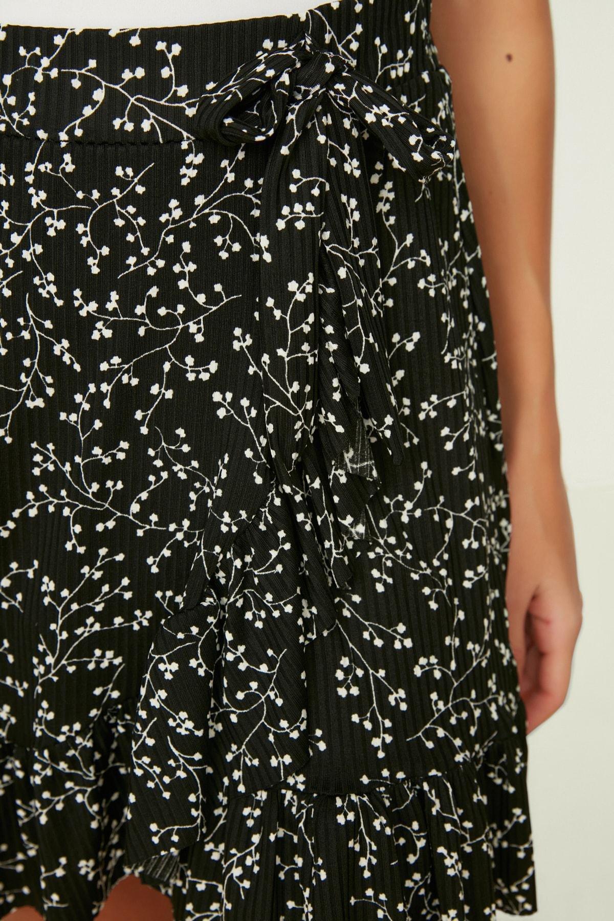 Black Floral Ruffle Hem Mini Skirt, , large image number 8