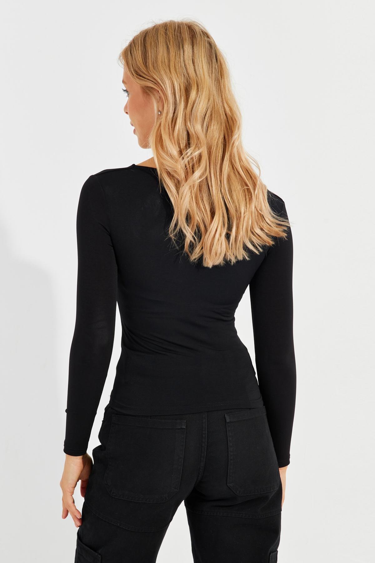 Cool & Sexy - Black Long Sleeve Blouse