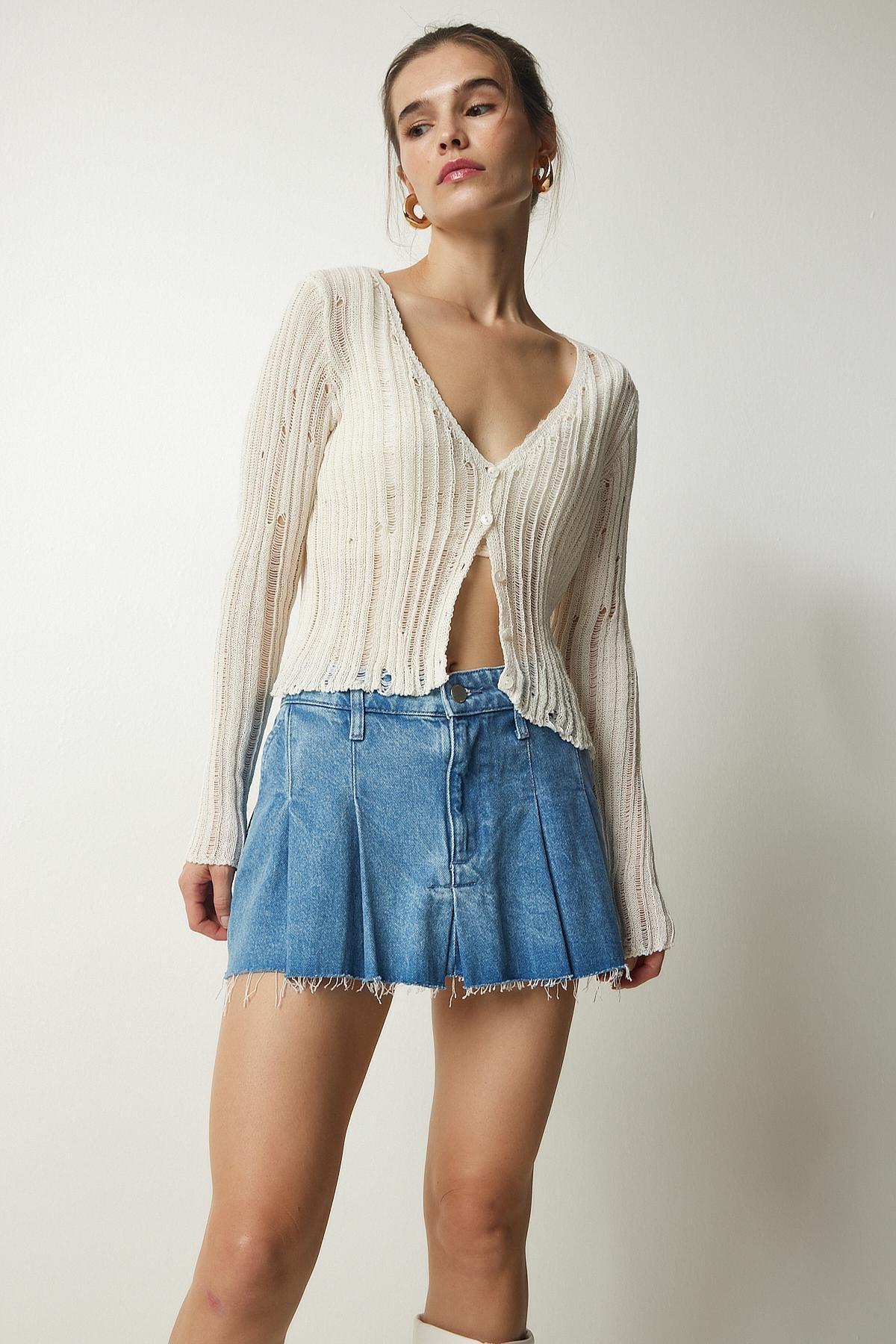 Happiness Istanbul - White Ripped Detailed Buttoned Knitwear Cardigan