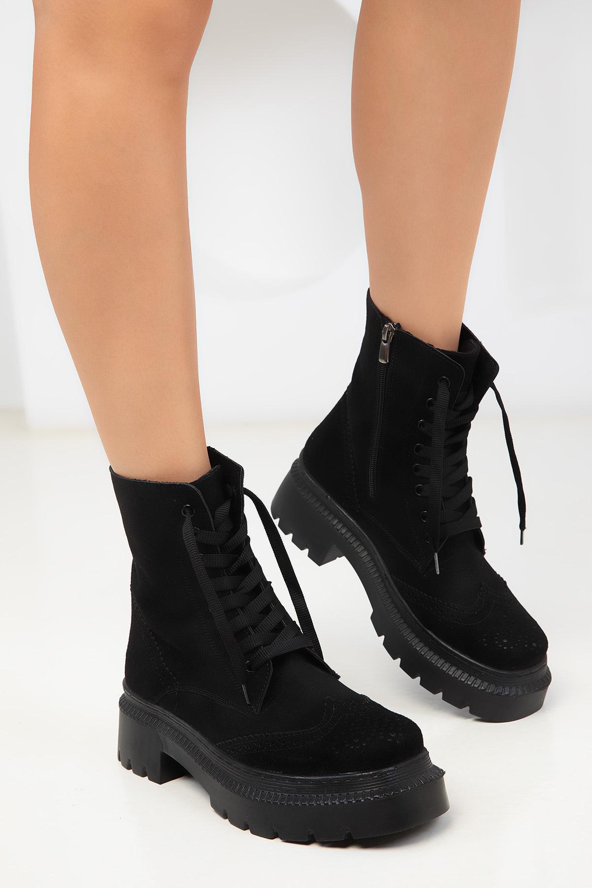 SOHO - Black Suede Boots