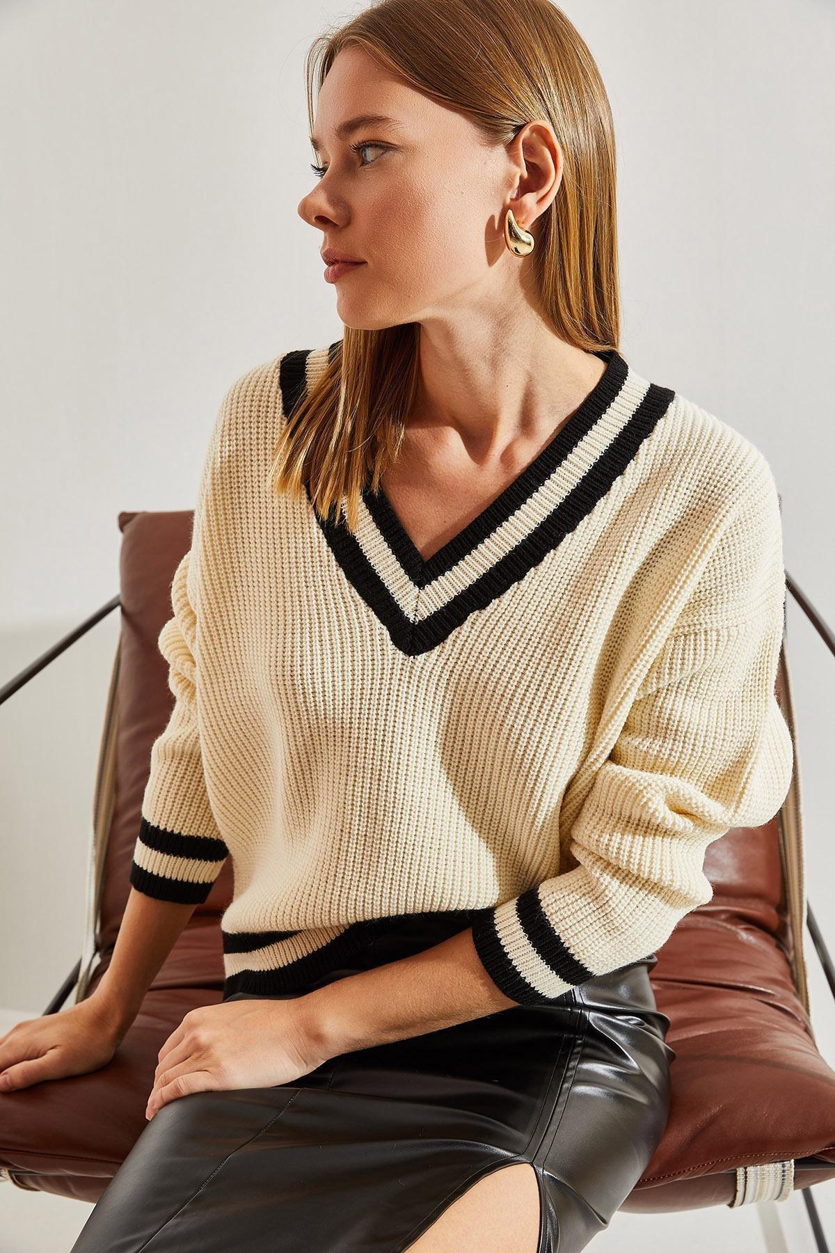 Multicolour V-Neck Sweater, Beige-Black, large image number 2