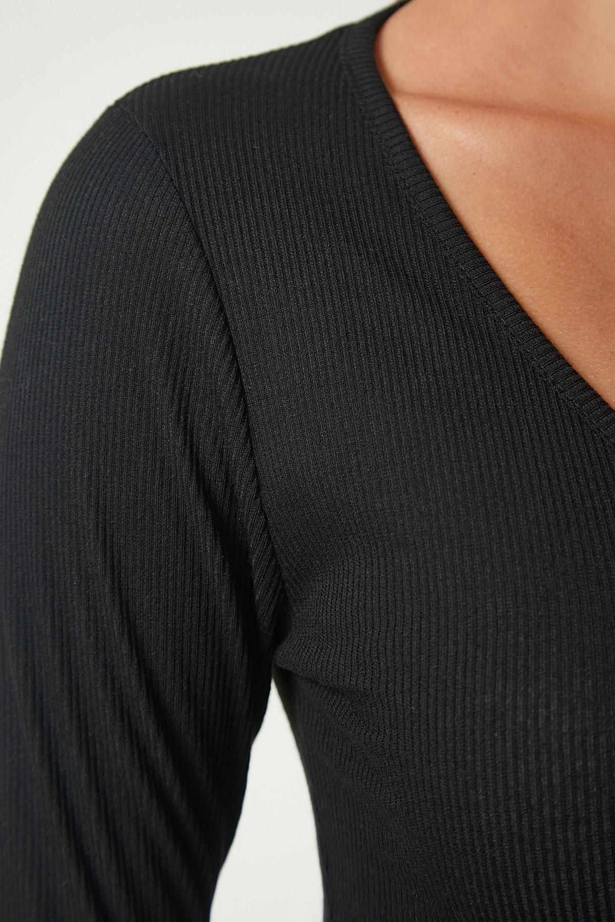 Black V-Neck Crop Knitted Blouse, , large image number 4