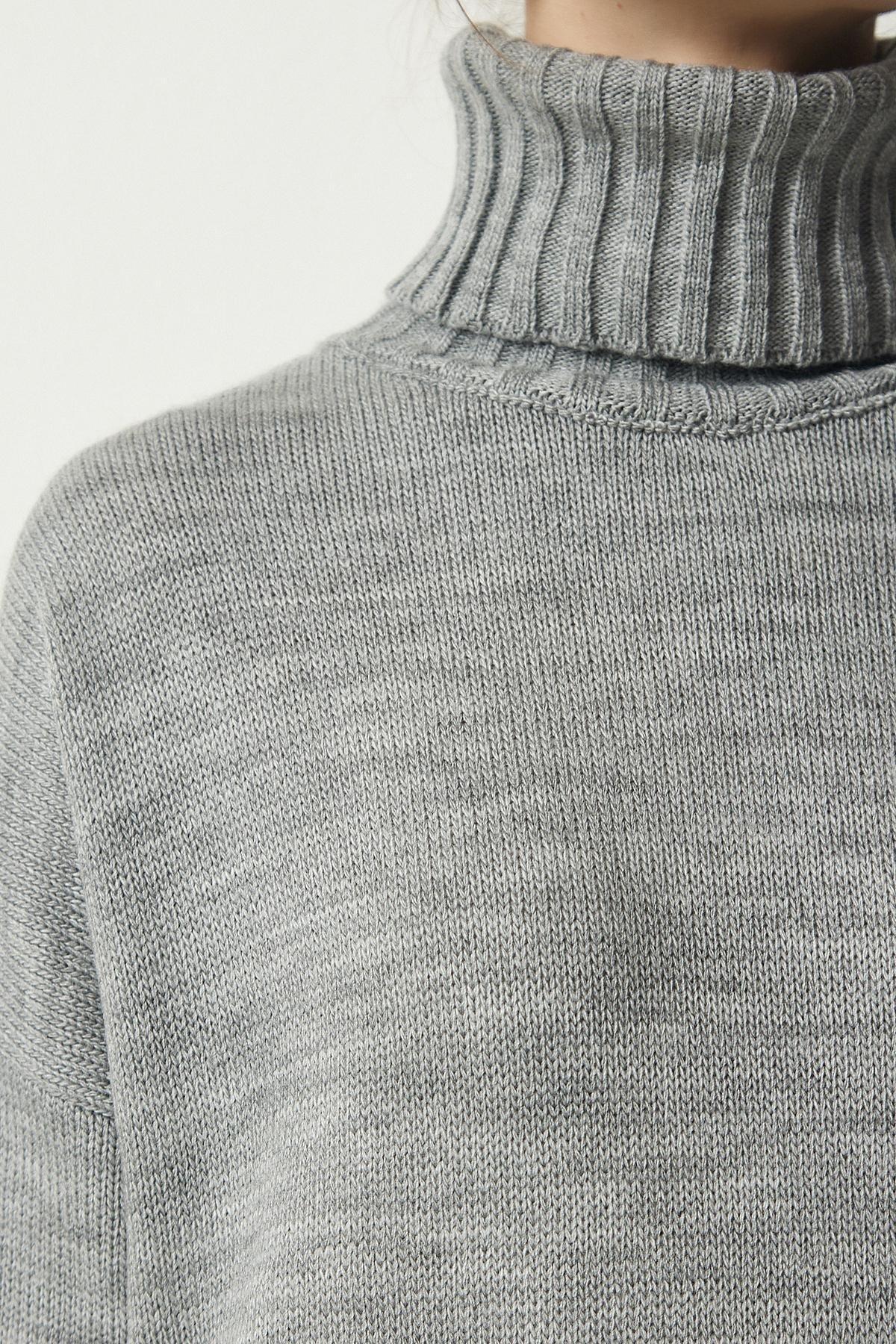 Grey Turtleneck Slit Oversize Dress, C101_1653, large image number 2