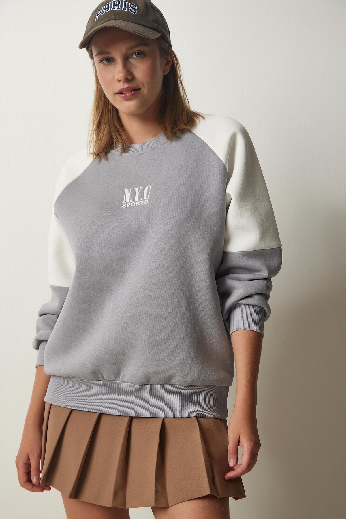 Happiness Istanbul White Colour Block Raised Sweatshirt Azadea