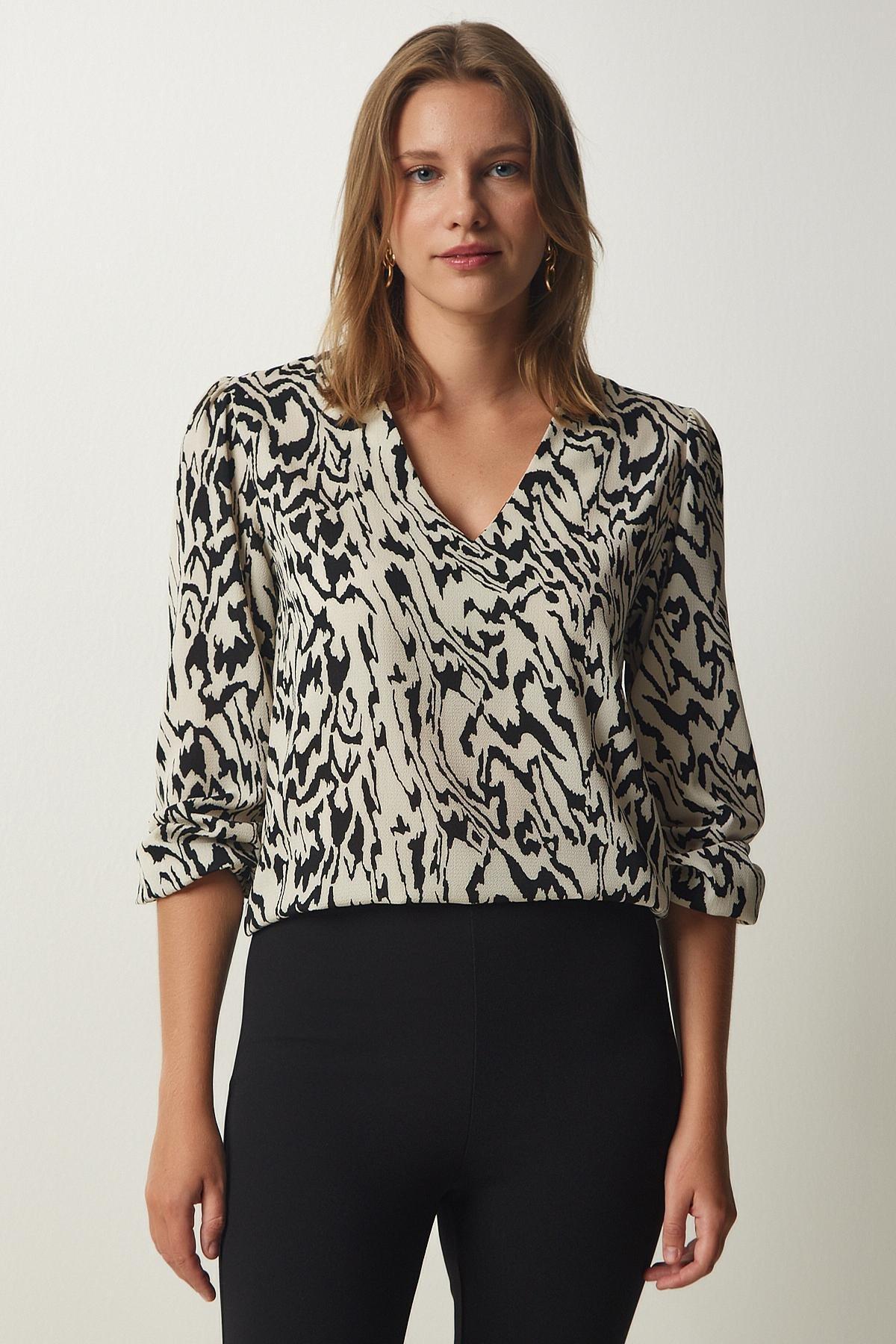 Black V-Neck Patterned Blouse, , large image number 3