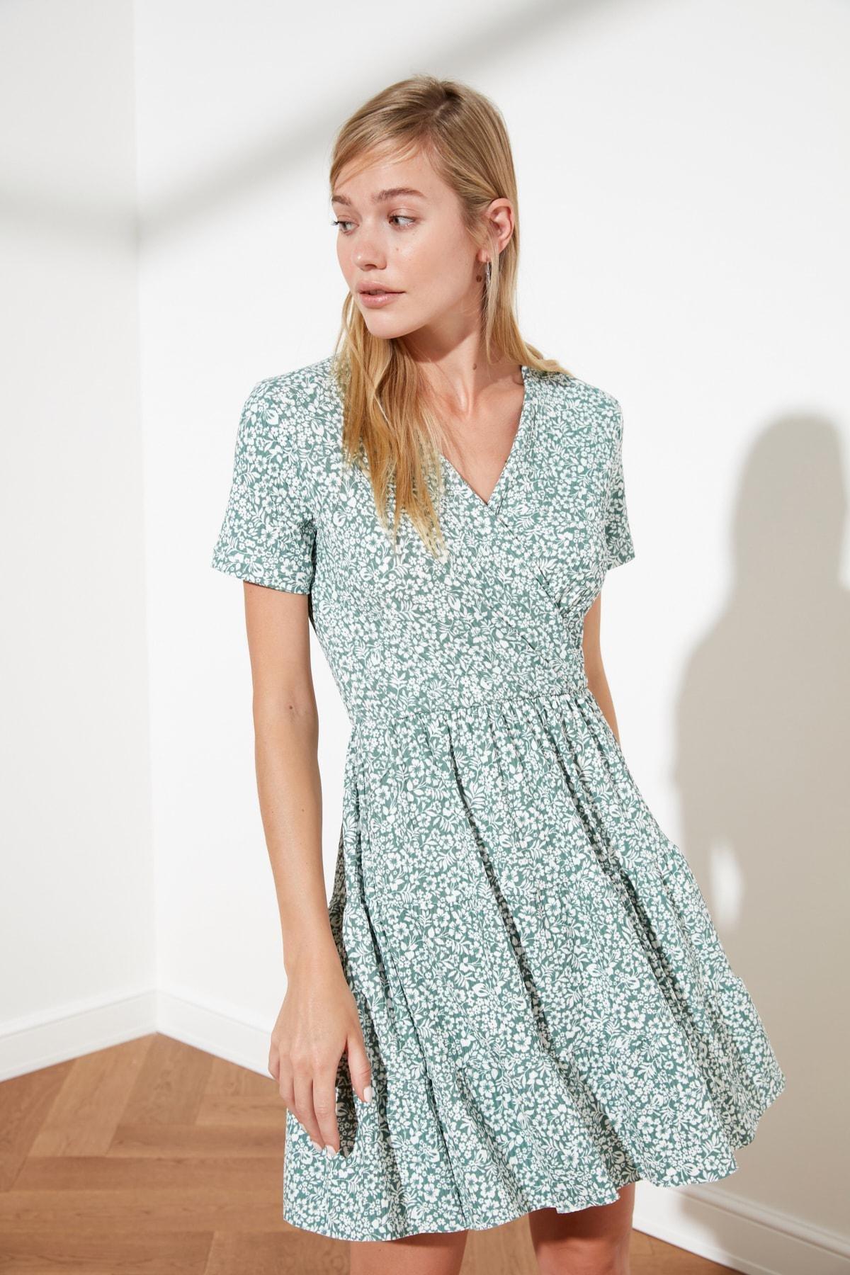 Green Cache-Coeur Floral Skater Dress, Green, large image number 0