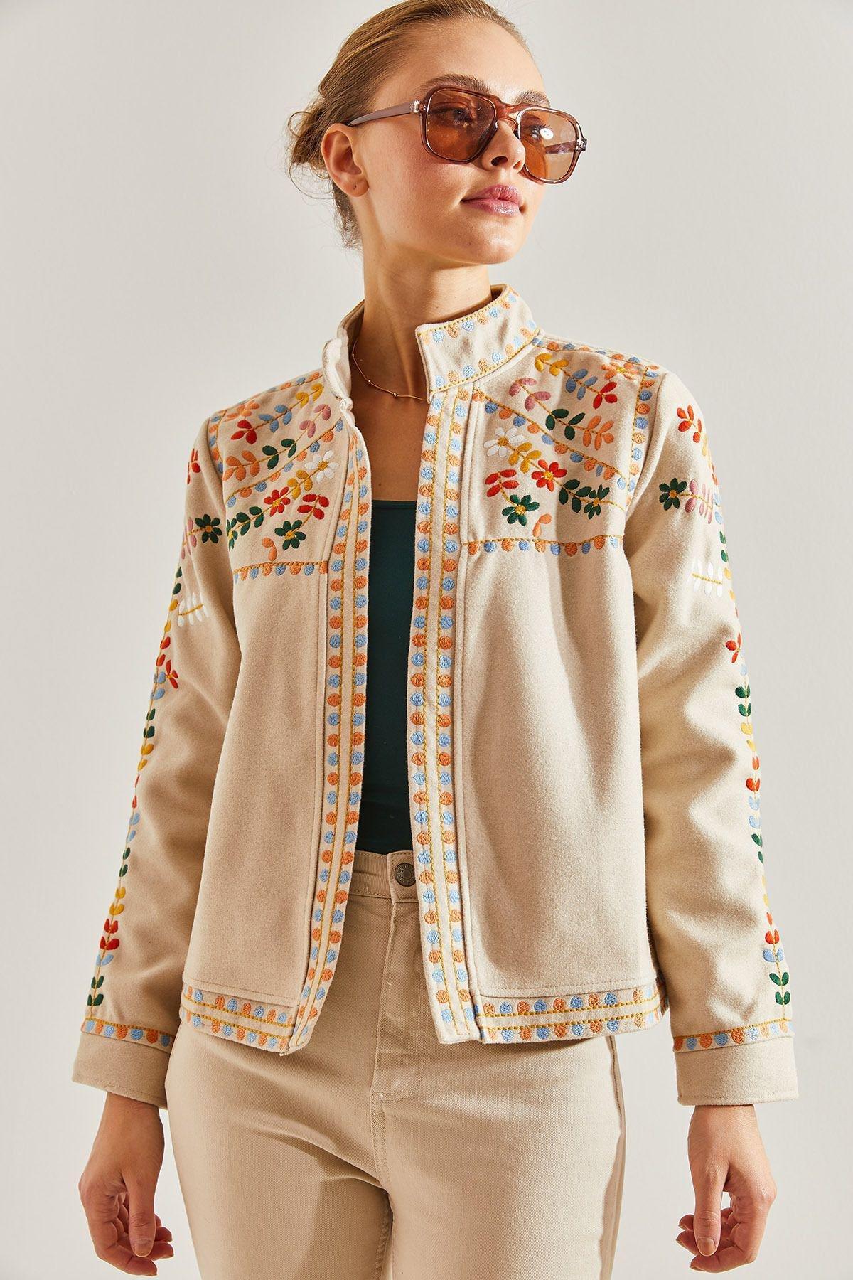 Cream Embroidered Multi Pattern Jacket, , large image number 4