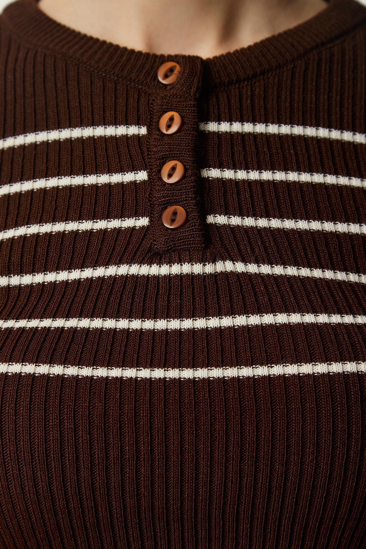 بلوزة قصيرة مُحاكة بنمط مضلع، كريمي, Brown Cream, large image number 4