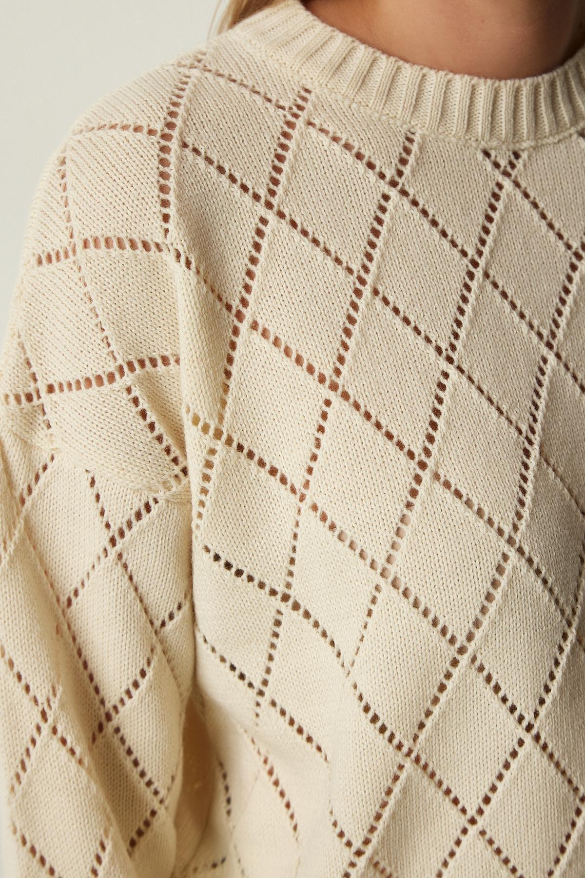 Cream Patterned Openwork Sweater, C101_162, large image number 4