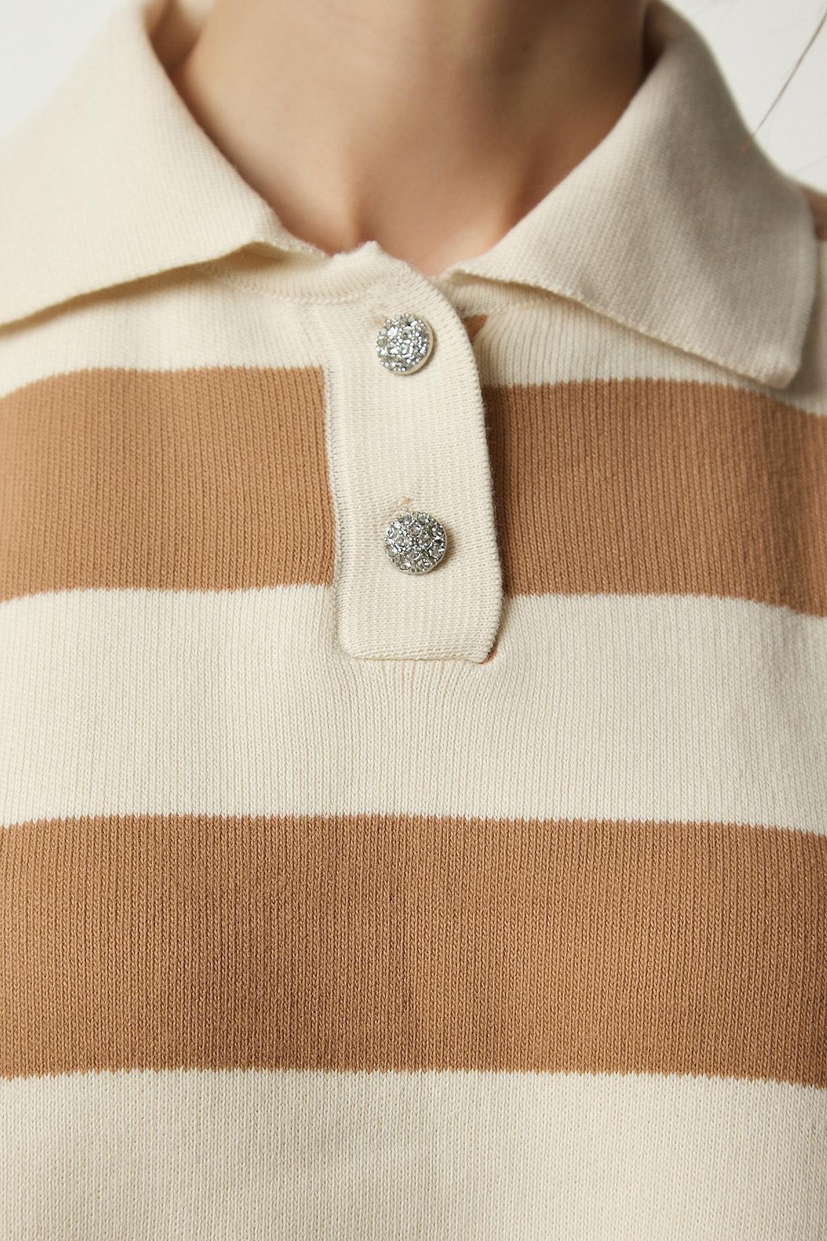 Cream Buttoned Collar Striped Crop Sweater, Cream Biscuits, large image number 3