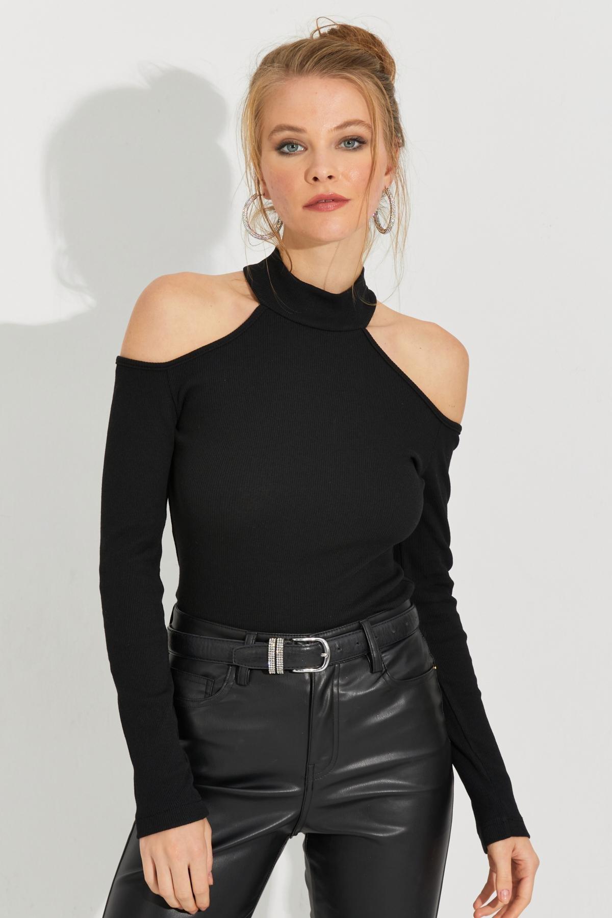 Black Off-The-Shoulders knitted Blouse, , large image number 4