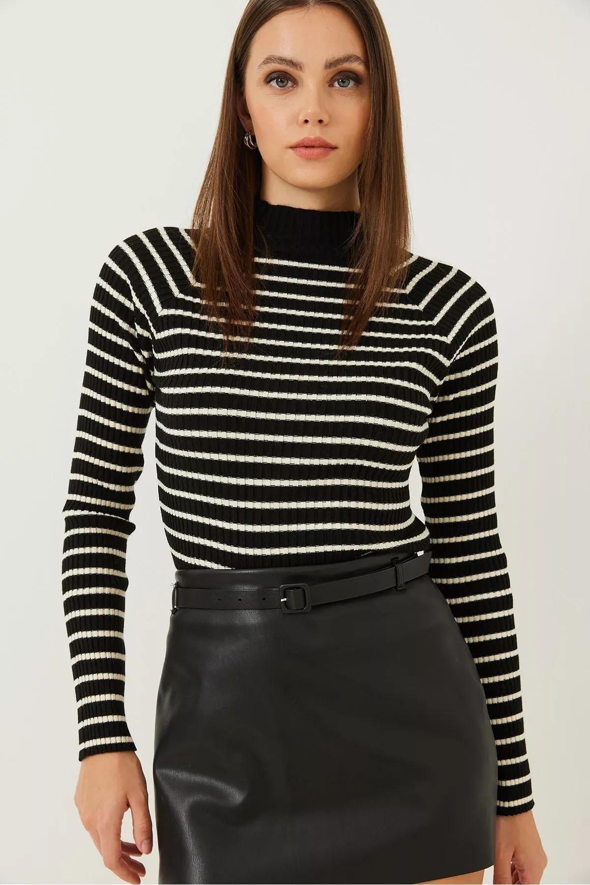 Womens Striped Turtleneck Sweater, single, Black-Cream, large image number 3