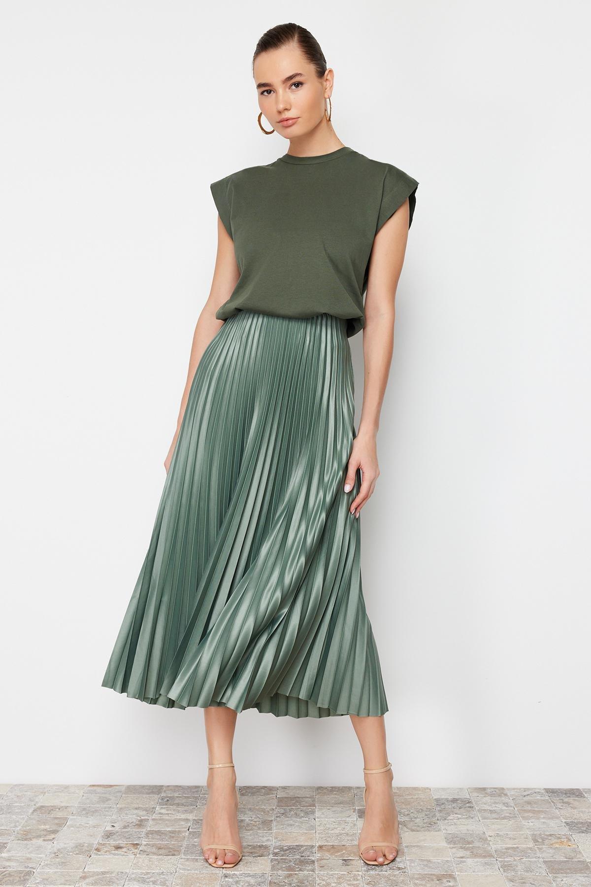 Green Pleated Maxi Knitted Skirt, , large image number 0
